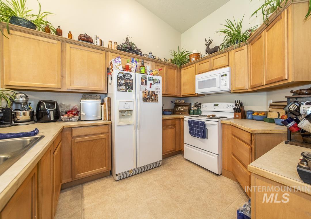 11691 W Blueberry Ave, Nampa, Idaho 83651, 3 Bedrooms, 2 Bathrooms, Residential For Sale, Price $324,900,MLS 98985491