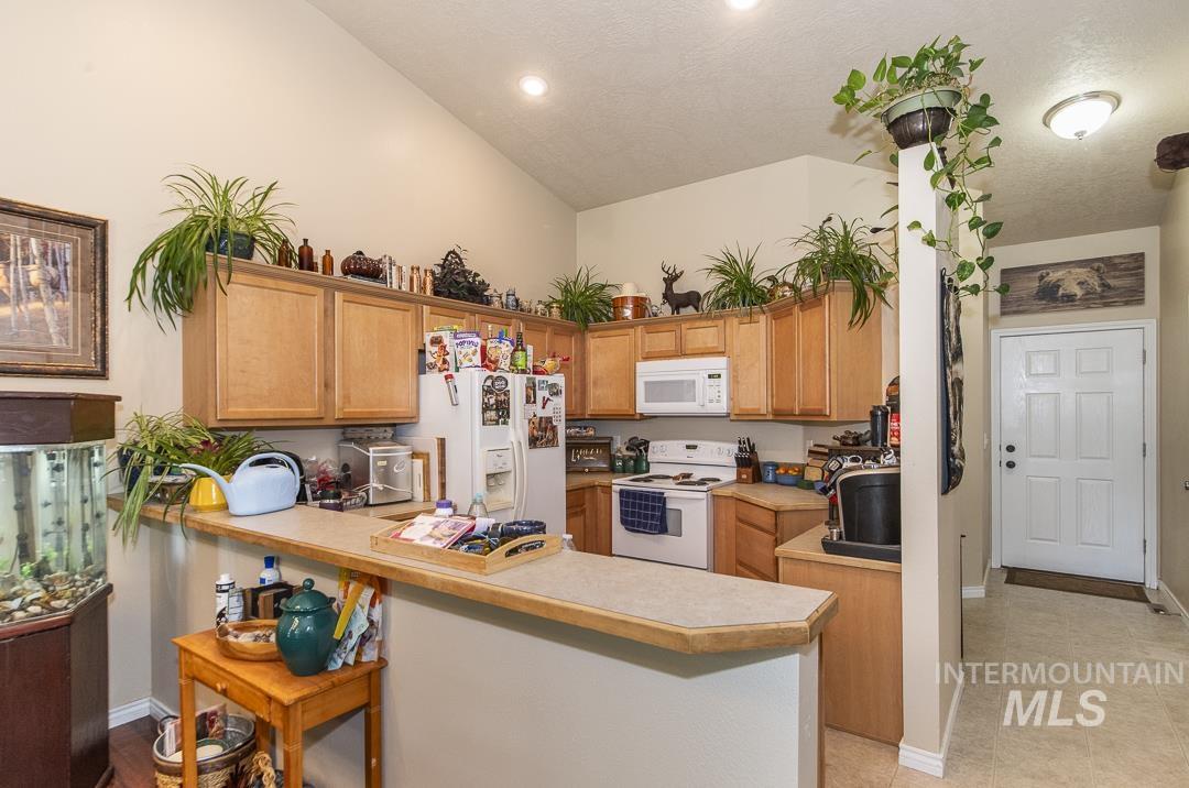 11691 W Blueberry Ave, Nampa, Idaho 83651, 3 Bedrooms, 2 Bathrooms, Residential For Sale, Price $324,900,MLS 98985491