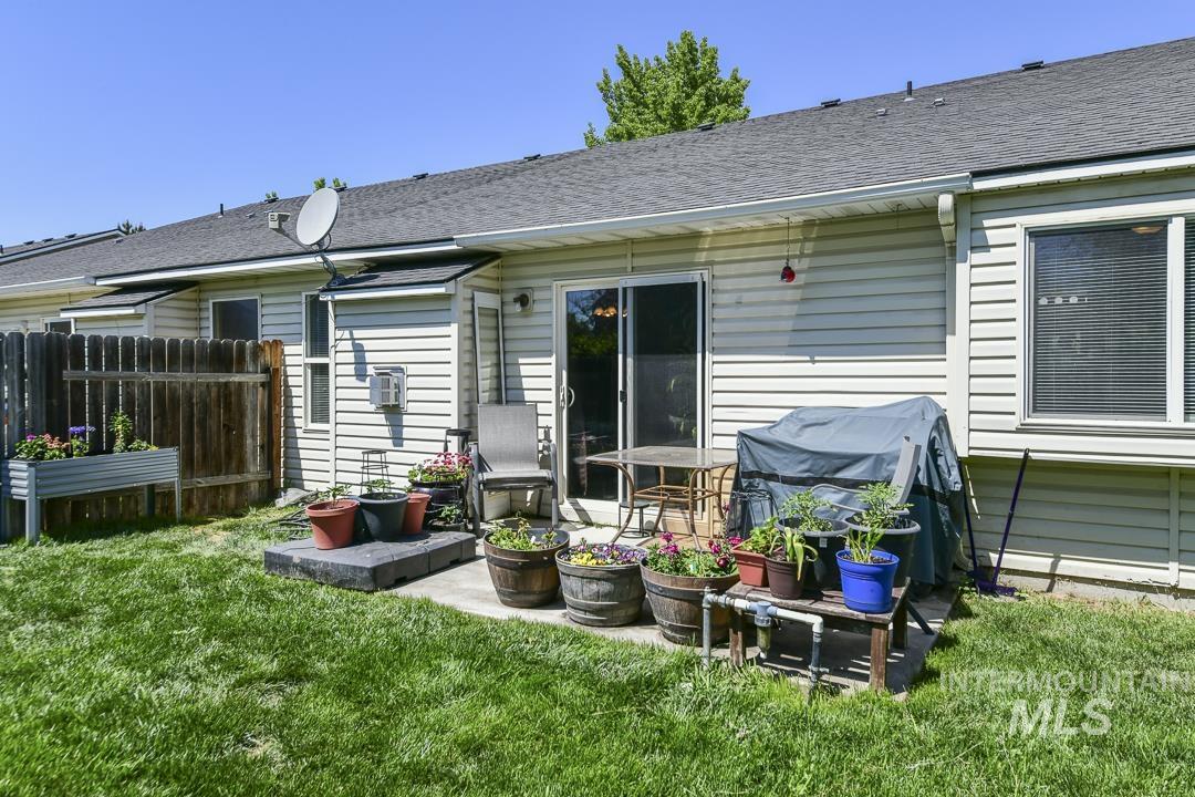 11691 W Blueberry Ave, Nampa, Idaho 83651, 3 Bedrooms, 2 Bathrooms, Residential For Sale, Price $324,900,MLS 98985491