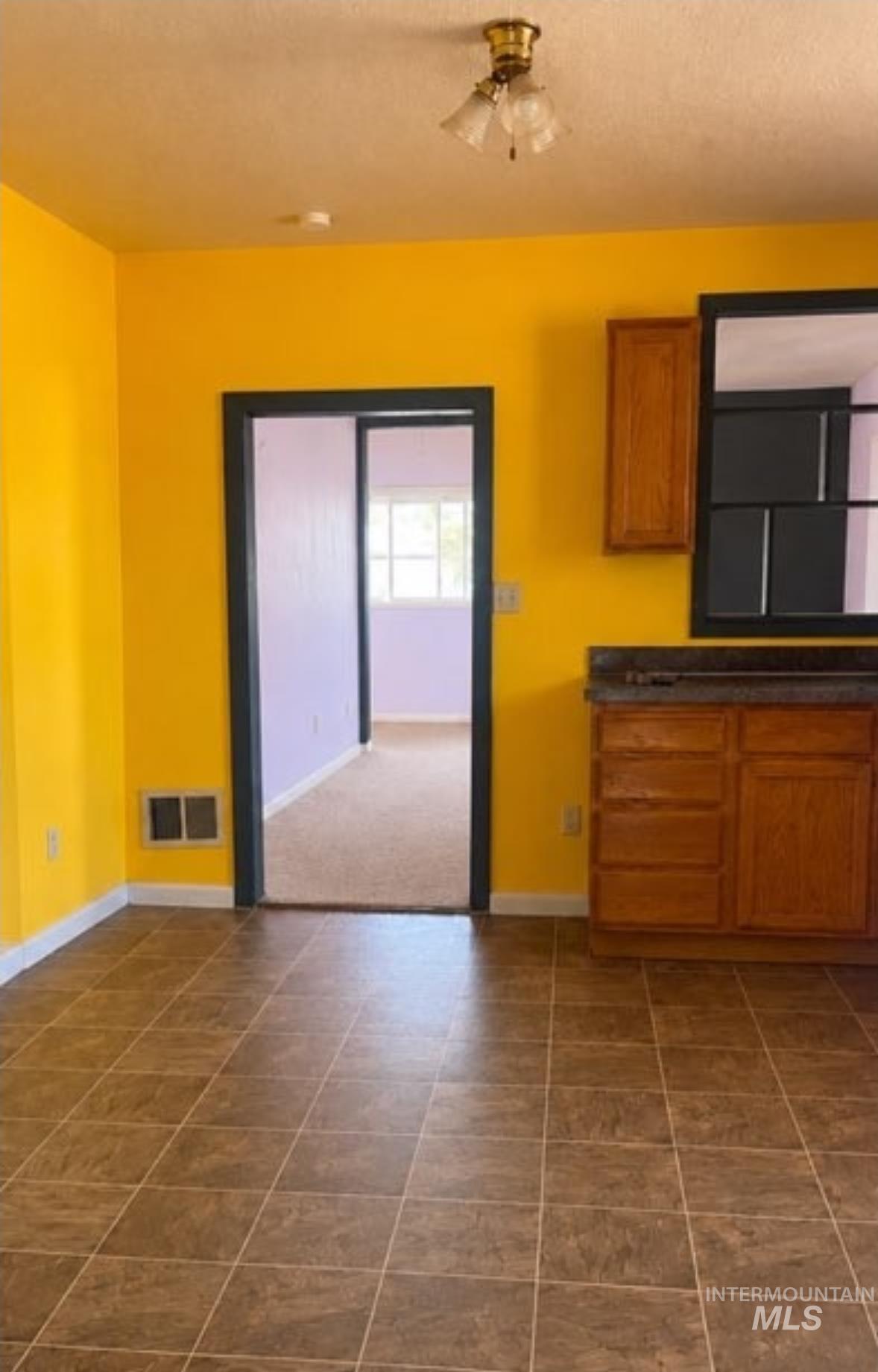 128 9th Ave. N., Nampa, Idaho 83687, 2 Bedrooms, 1 Bathroom, Residential For Sale, Price $269,900,MLS 98985495