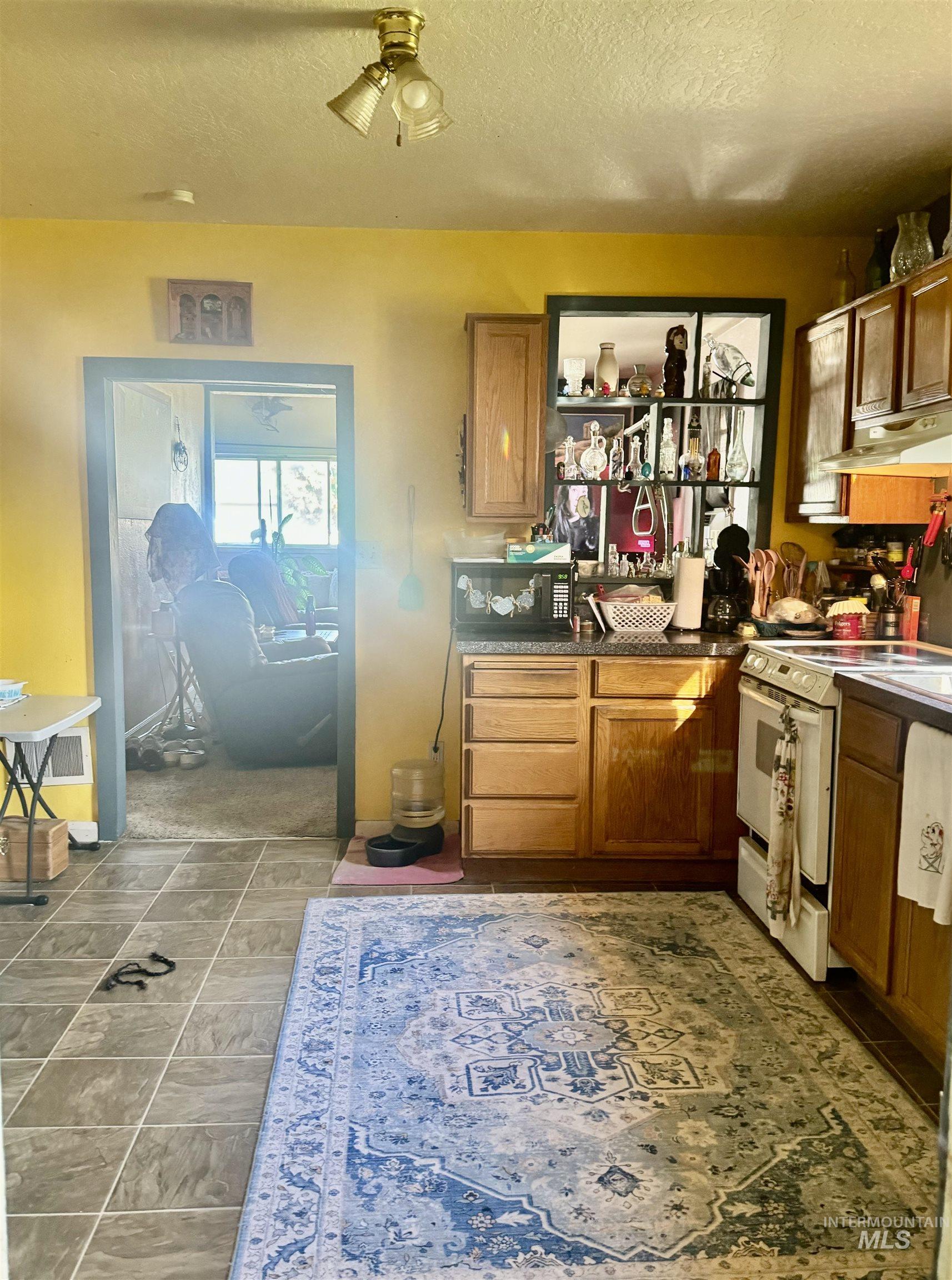 128 9th Ave. N., Nampa, Idaho 83687, 2 Bedrooms, 1 Bathroom, Residential For Sale, Price $249,900, 98985495