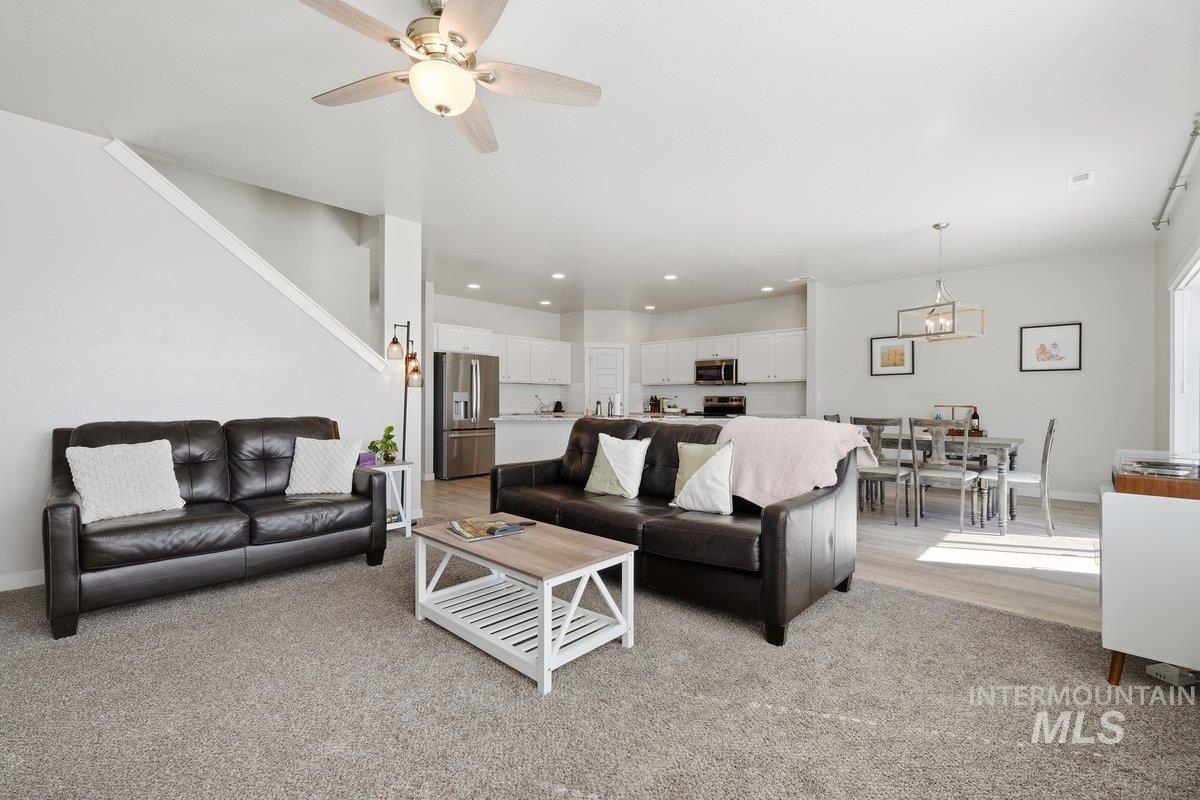 5955 S Chinook Way, Boise, Idaho 83709, 4 Bedrooms, 2.5 Bathrooms, Residential For Sale, Price $569,900, 98985496