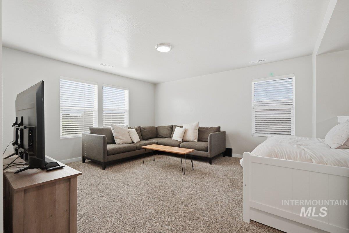 5955 S Chinook Way, Boise, Idaho 83709, 4 Bedrooms, 2.5 Bathrooms, Residential For Sale, Price $569,900, 98985496