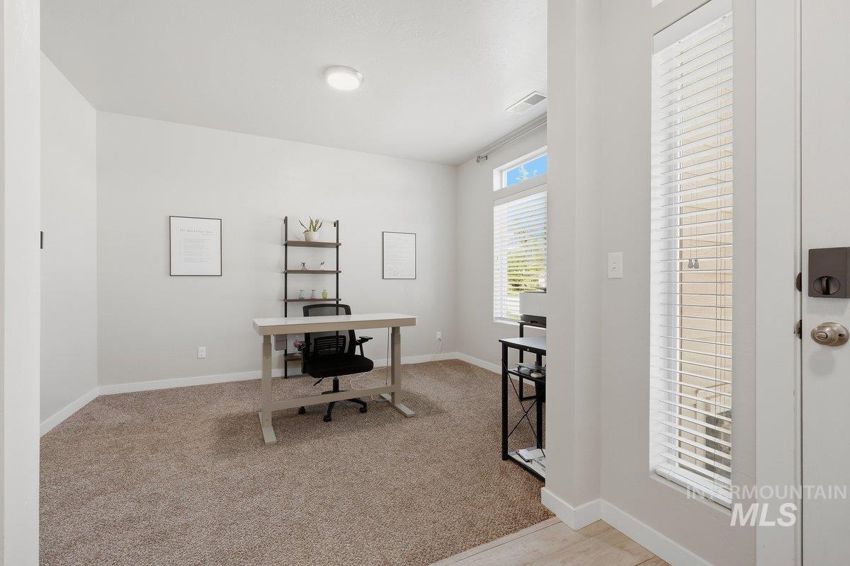 5955 S Chinook Way, Boise, Idaho 83709, 4 Bedrooms, 2.5 Bathrooms, Residential For Sale, Price $569,900, 98985496