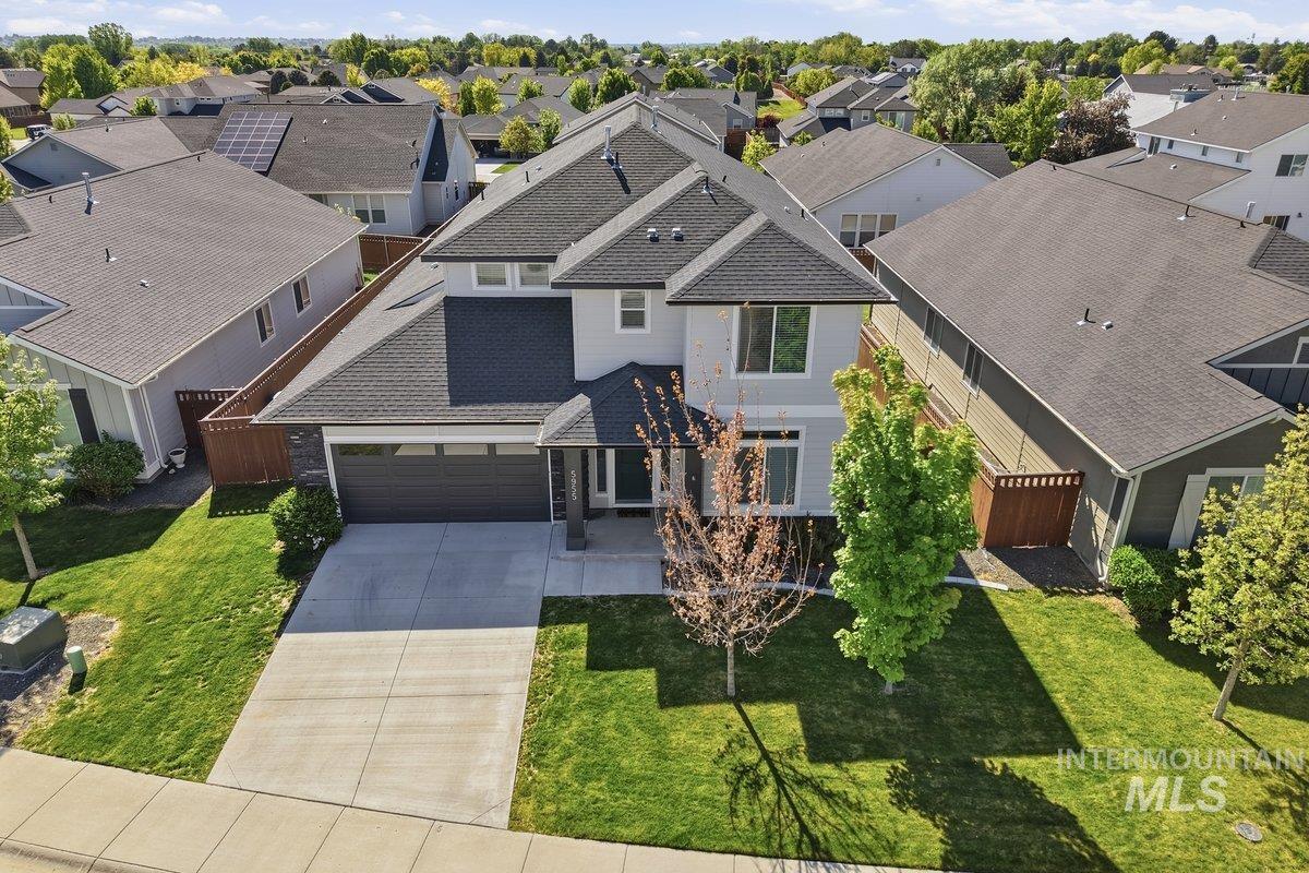 5955 S Chinook Way, Boise, Idaho 83709, 4 Bedrooms, 2.5 Bathrooms, Residential For Sale, Price $569,900, 98985496