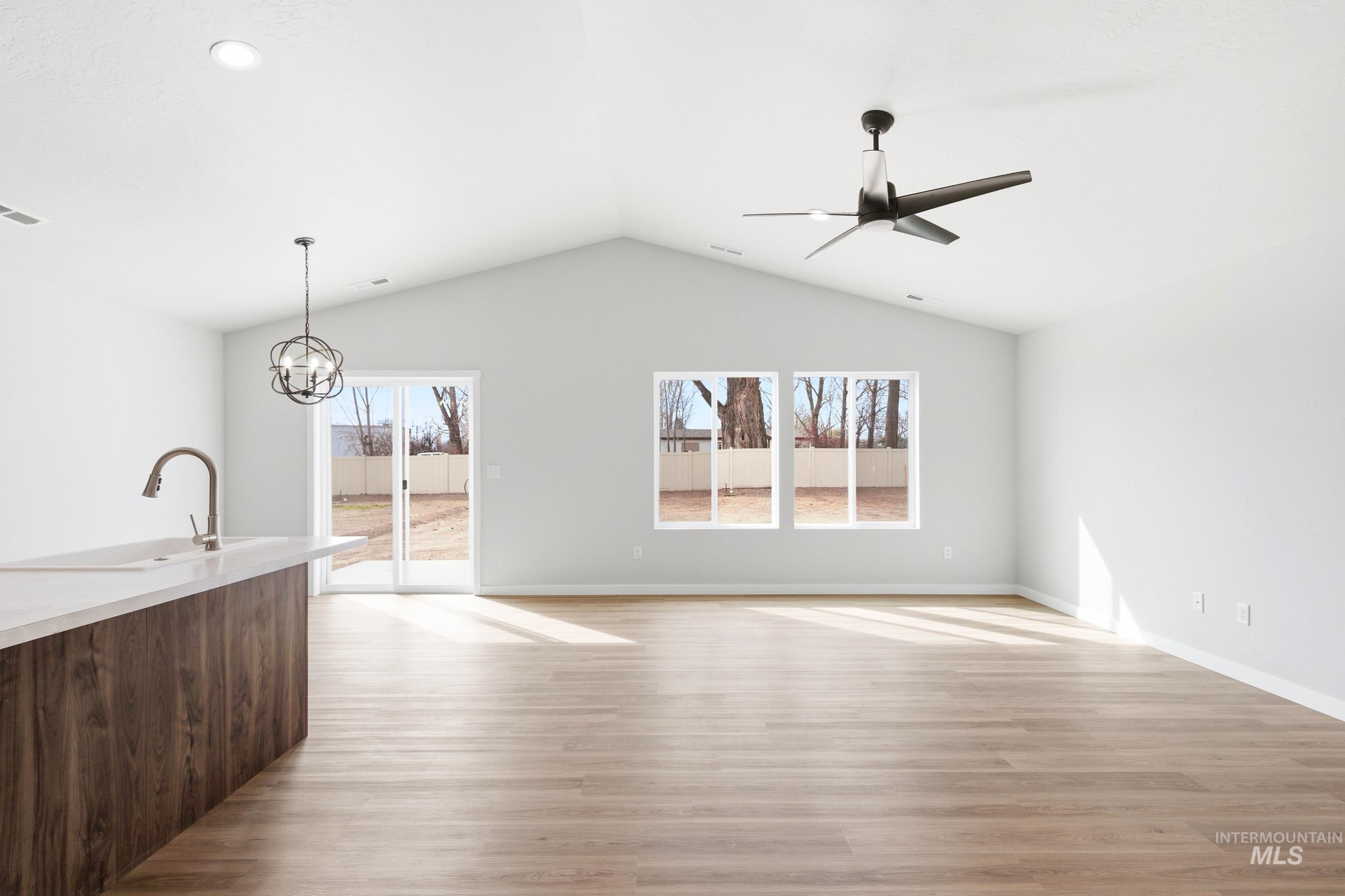 4319 Dayton St, Caldwell, Idaho 83605, 3 Bedrooms, 2 Bathrooms, Residential For Sale, Price $420,990, 98985500