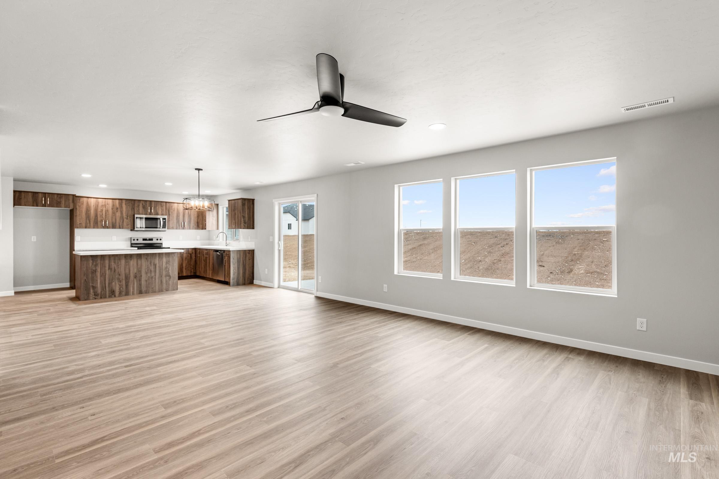 469 Waverly Ave, Middleton, Idaho 83644, 5 Bedrooms, 3 Bathrooms, Residential For Sale, Price $499,990, 98985501
