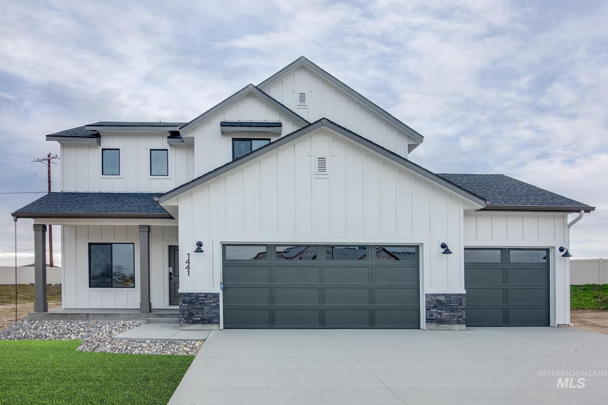 461 Waverly Ave, Middleton, Idaho 83644, 4 Bedrooms, 2.5 Bathrooms, Residential For Sale, Price $459,990, 98985503