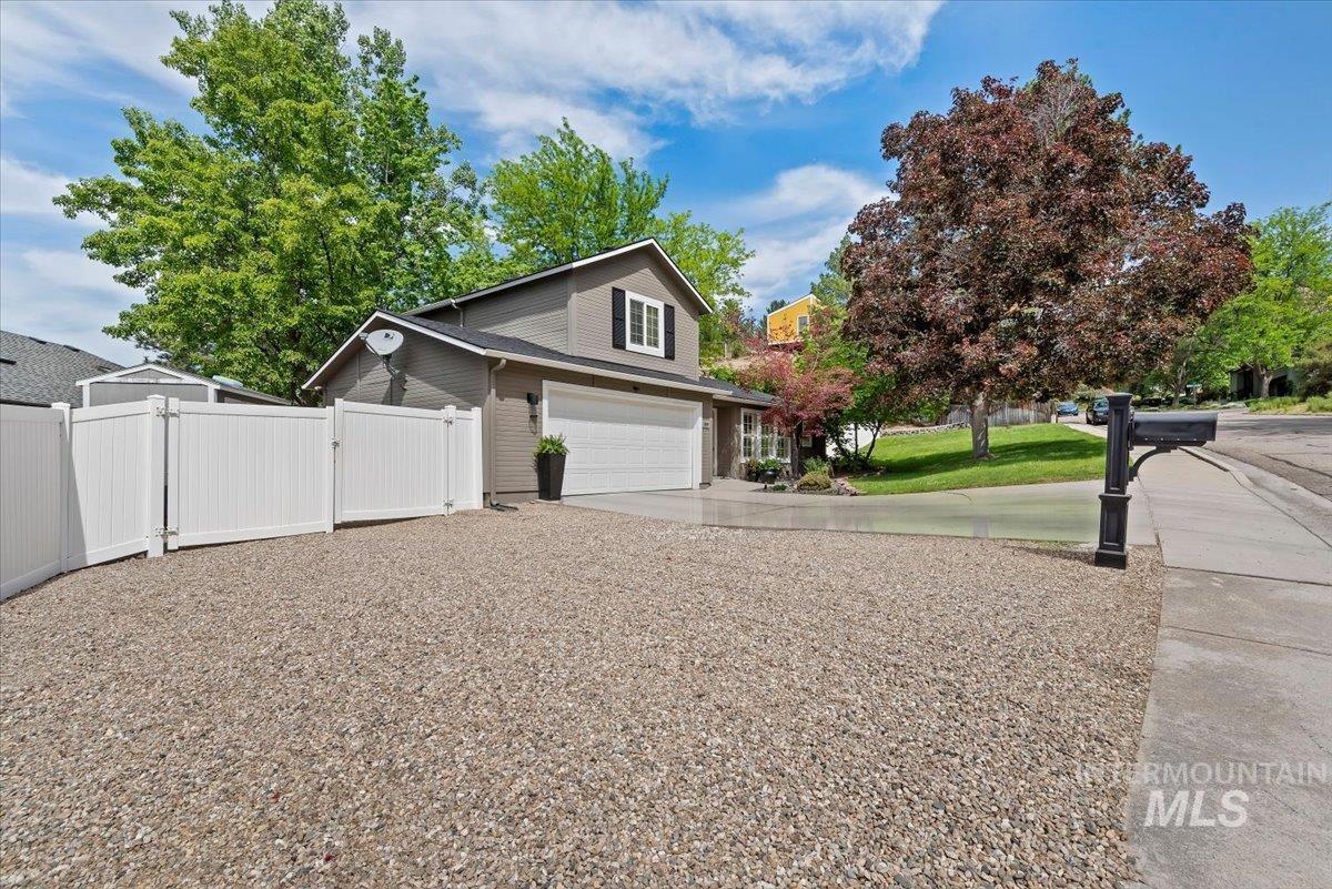 2989 N 24th, Boise, Idaho 83702, 3 Bedrooms, 2.5 Bathrooms, Residential For Sale, Price $825,000,MLS 98985504