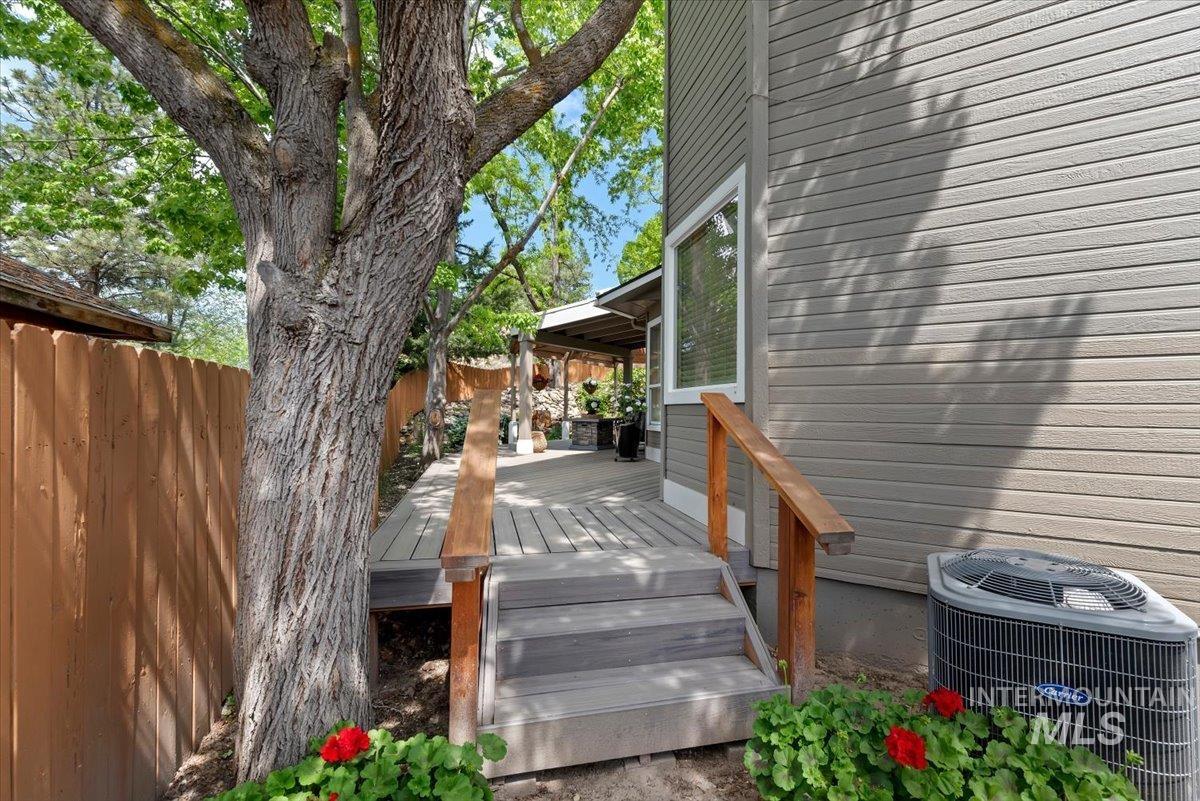 2989 N 24th, Boise, Idaho 83702, 3 Bedrooms, 2.5 Bathrooms, Residential For Sale, Price $825,000,MLS 98985504