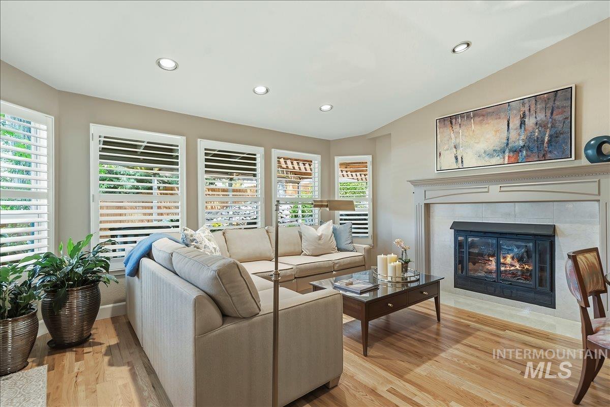 2989 N 24th, Boise, Idaho 83702, 3 Bedrooms, 2.5 Bathrooms, Residential For Sale, Price $825,000,MLS 98985504