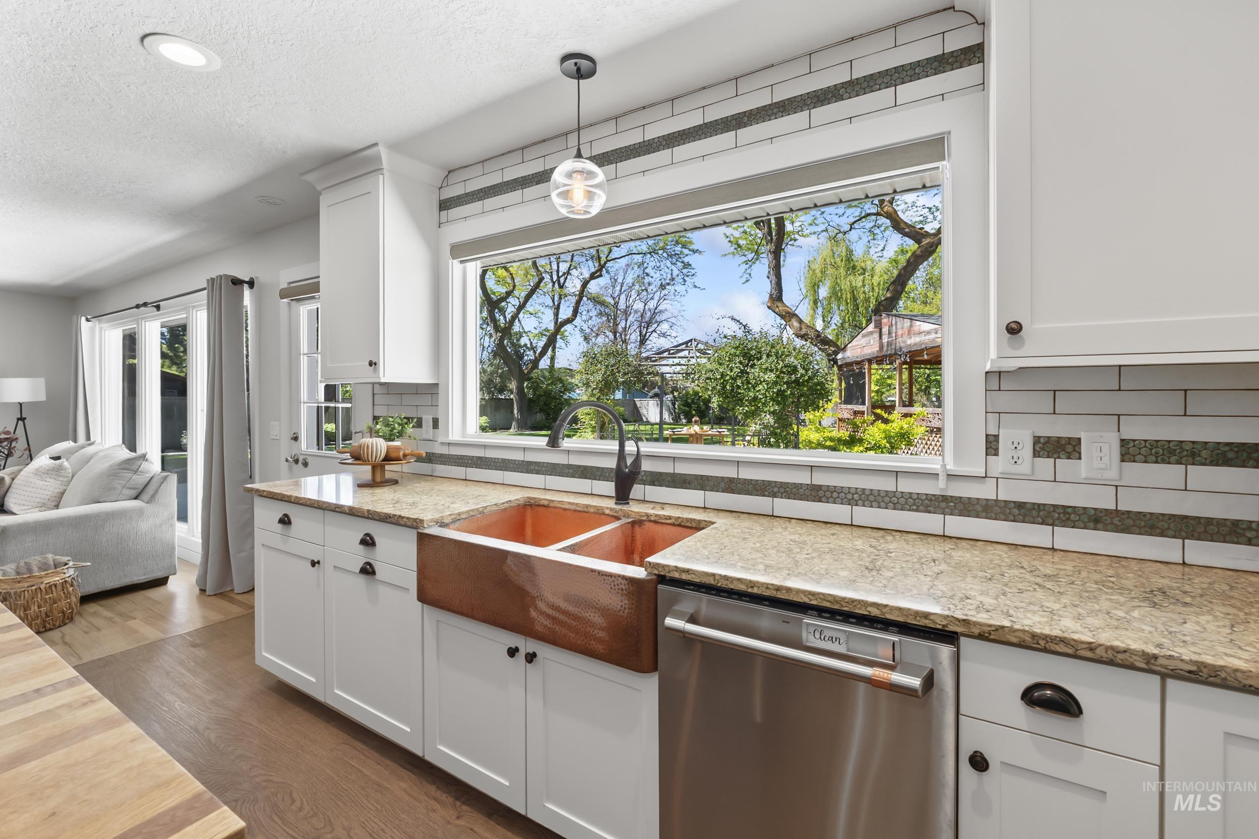 1255 S Cloverdale, Boise, Idaho 83709, 2 Bedrooms, 2 Bathrooms, Residential For Sale, Price $849,900,MLS 98985505