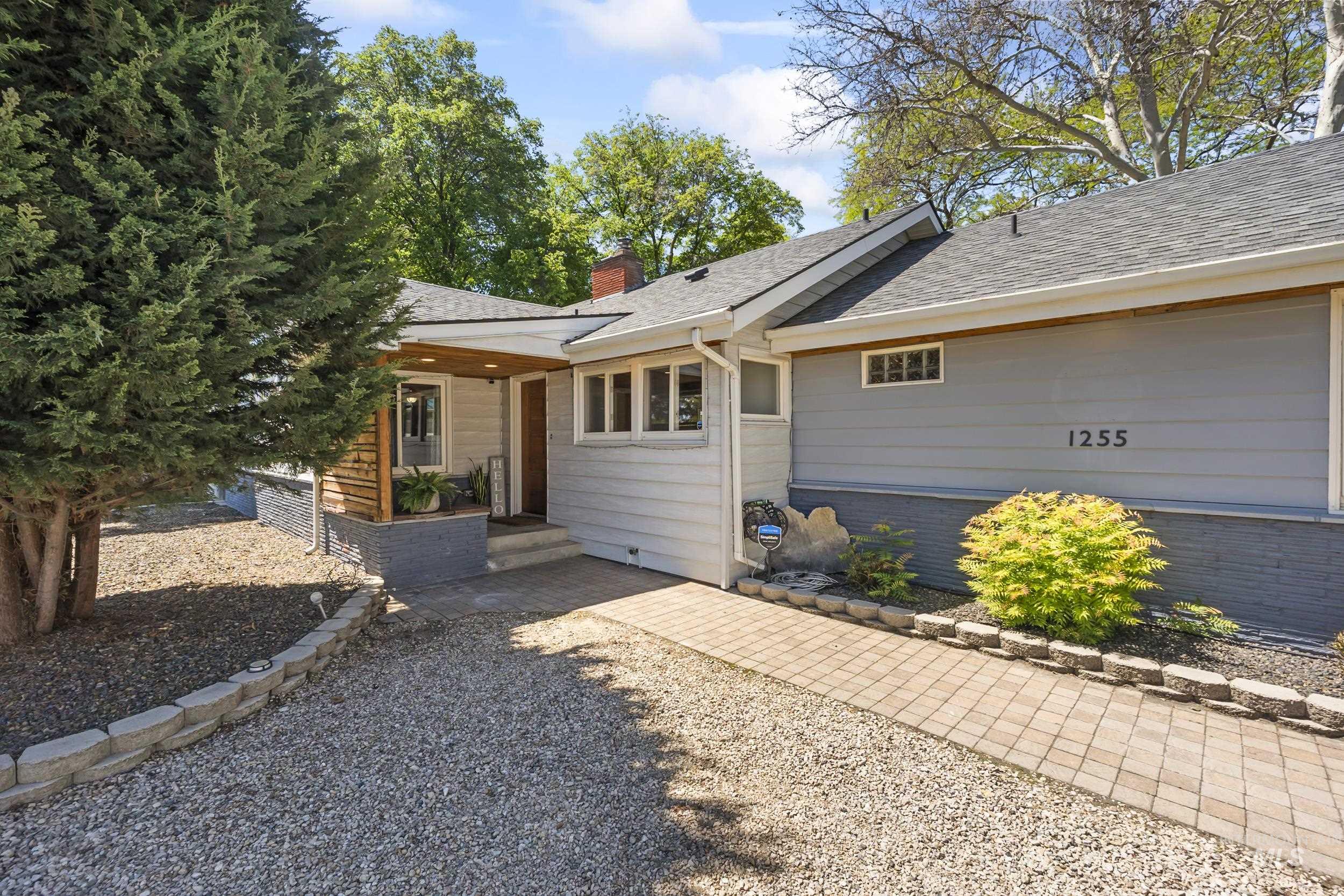 1255 S Cloverdale, Boise, Idaho 83709, 2 Bedrooms, 2 Bathrooms, Residential For Sale, Price $849,900,MLS 98985505