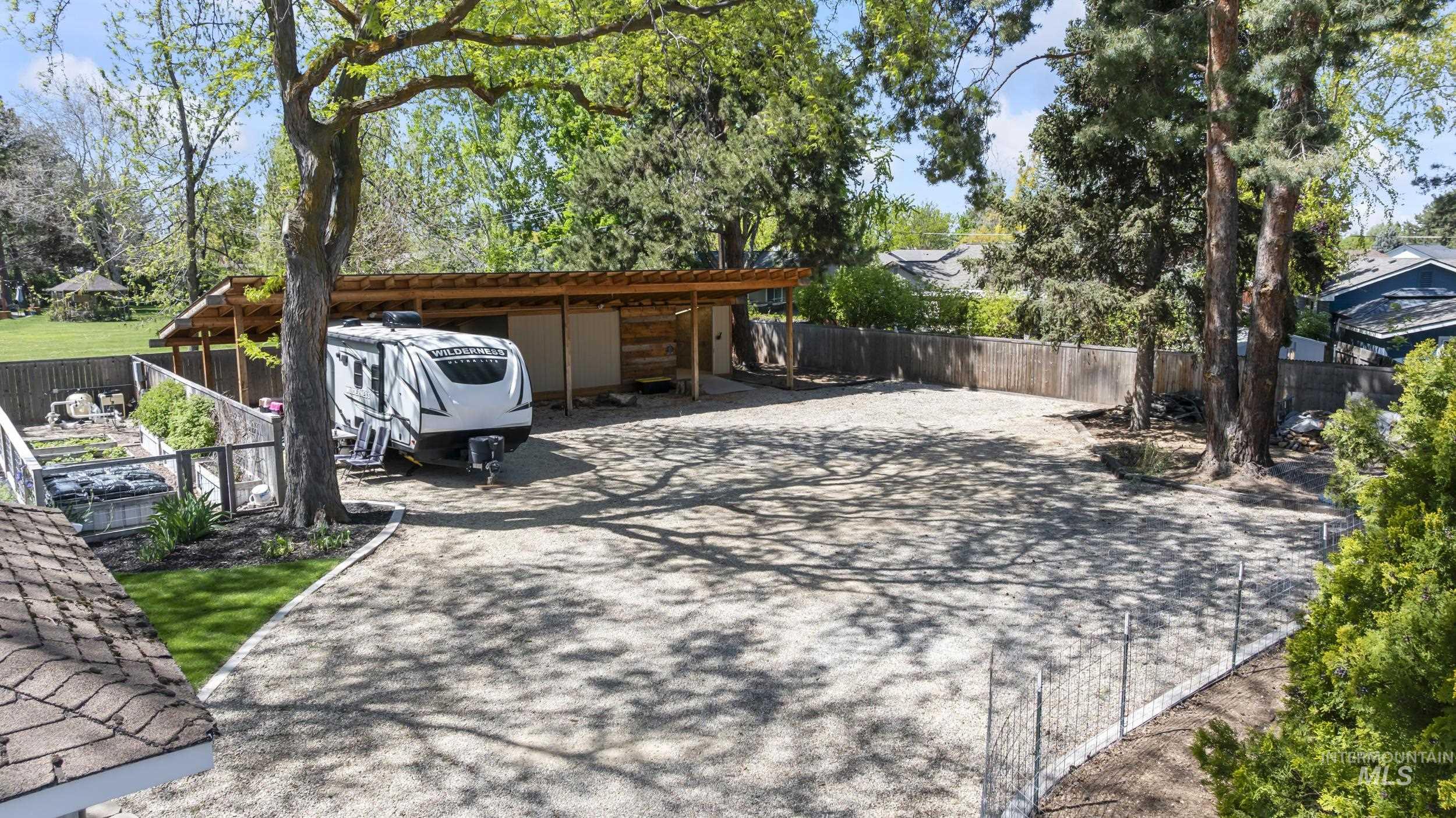 1255 S Cloverdale, Boise, Idaho 83709, 2 Bedrooms, 2 Bathrooms, Residential For Sale, Price $849,900,MLS 98985505