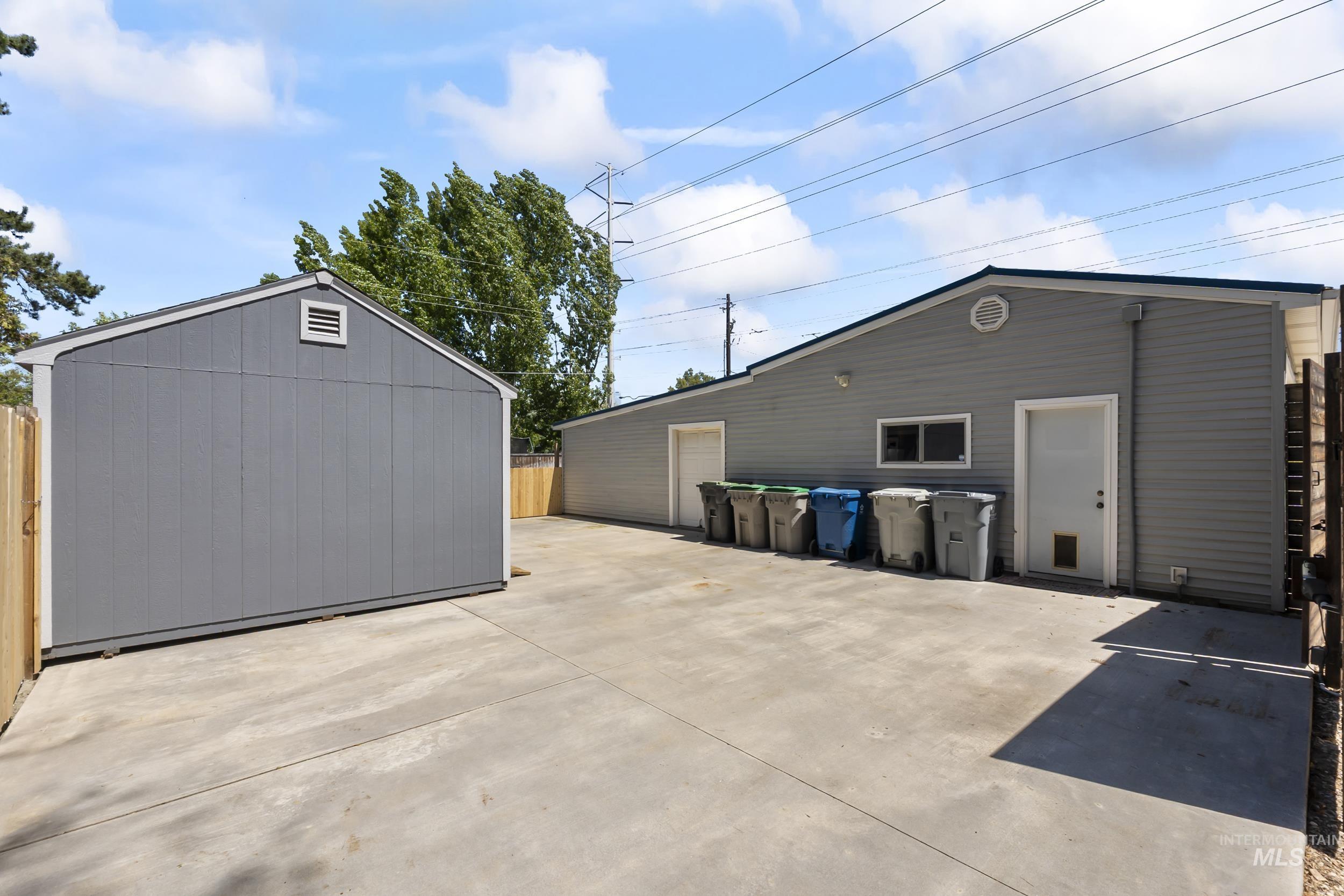 1255 S Cloverdale, Boise, Idaho 83709, 2 Bedrooms, 2 Bathrooms, Residential For Sale, Price $849,900,MLS 98985505