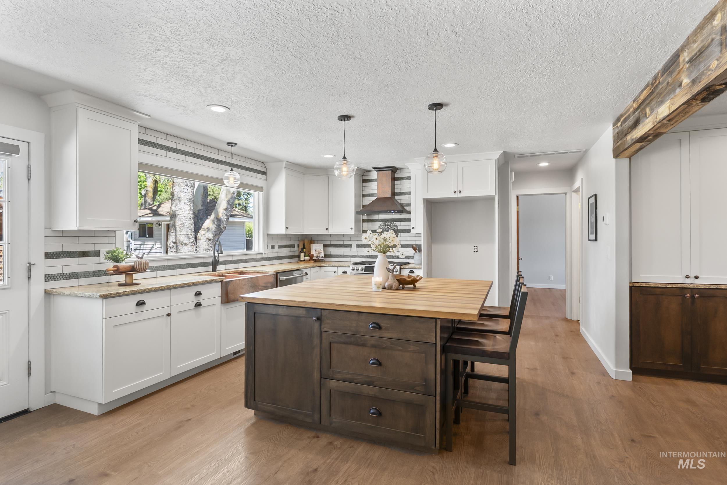 1255 S Cloverdale, Boise, Idaho 83709, 2 Bedrooms, 2 Bathrooms, Residential For Sale, Price $849,900,MLS 98985505
