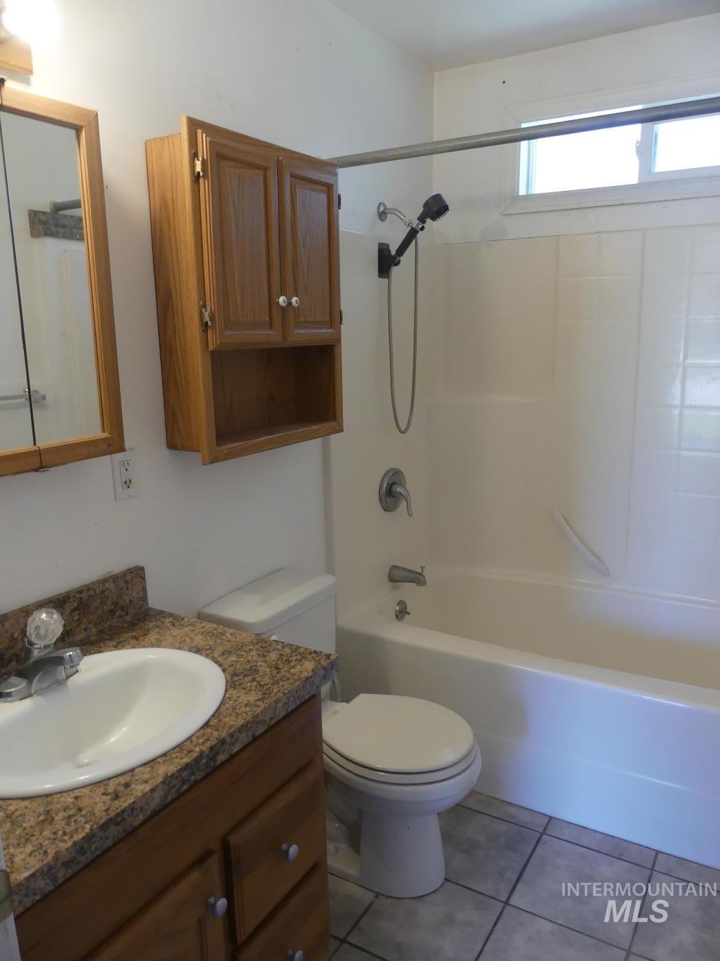 109 S Idaho Street, Cascade, Idaho 83611, 4 Bedrooms, 2 Bathrooms, Residential For Sale, Price $479,000, 98985506
