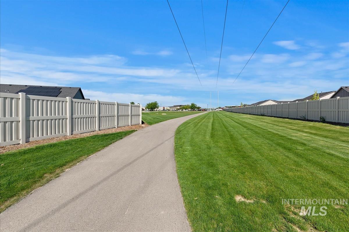19271 Osane Way, Caldwell, Idaho 83605, 3 Bedrooms, 2 Bathrooms, Residential For Sale, Price $375,000, 98985511