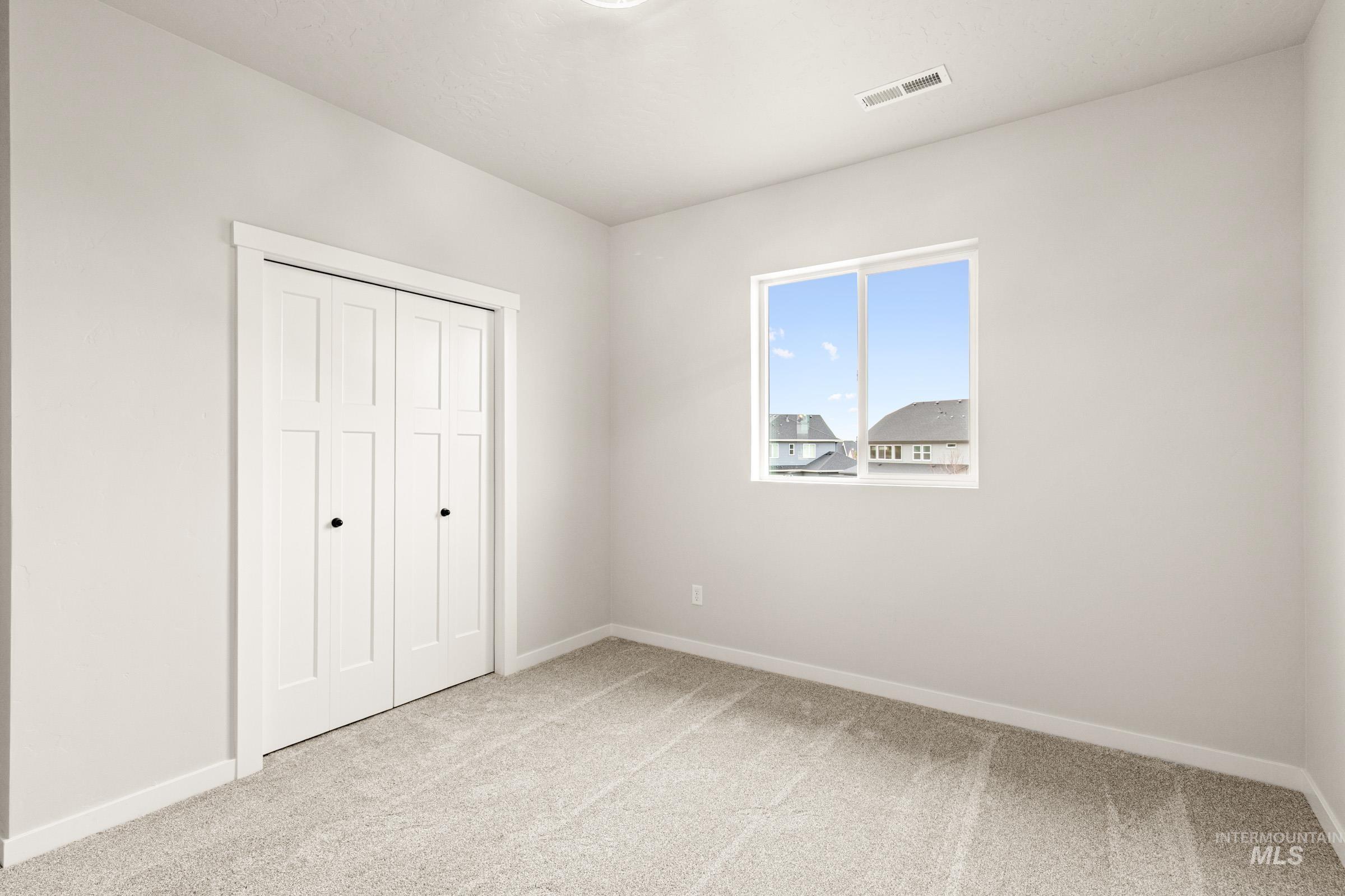 1240 W Pack River Dr, Meridian, Idaho 83642, 4 Bedrooms, 3 Bathrooms, Residential For Sale, Price $695,990,MLS 98985524