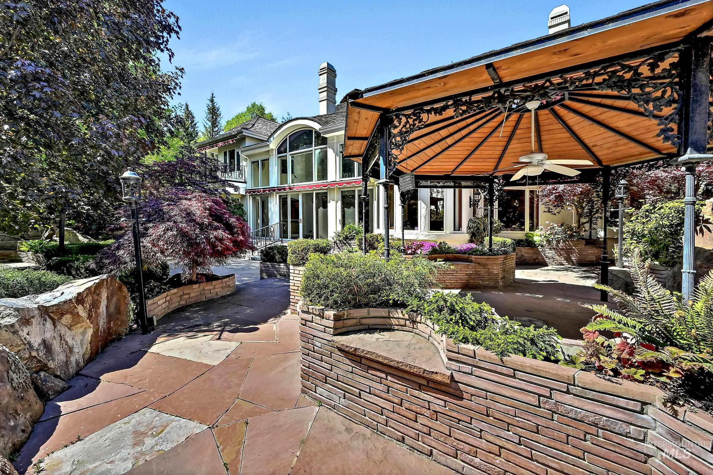9400 W Pebble Brook Lane, Garden City, Idaho 83714, 4 Bedrooms, 3.5 Bathrooms, Residential For Sale, Price $2,200,000,MLS 98985525