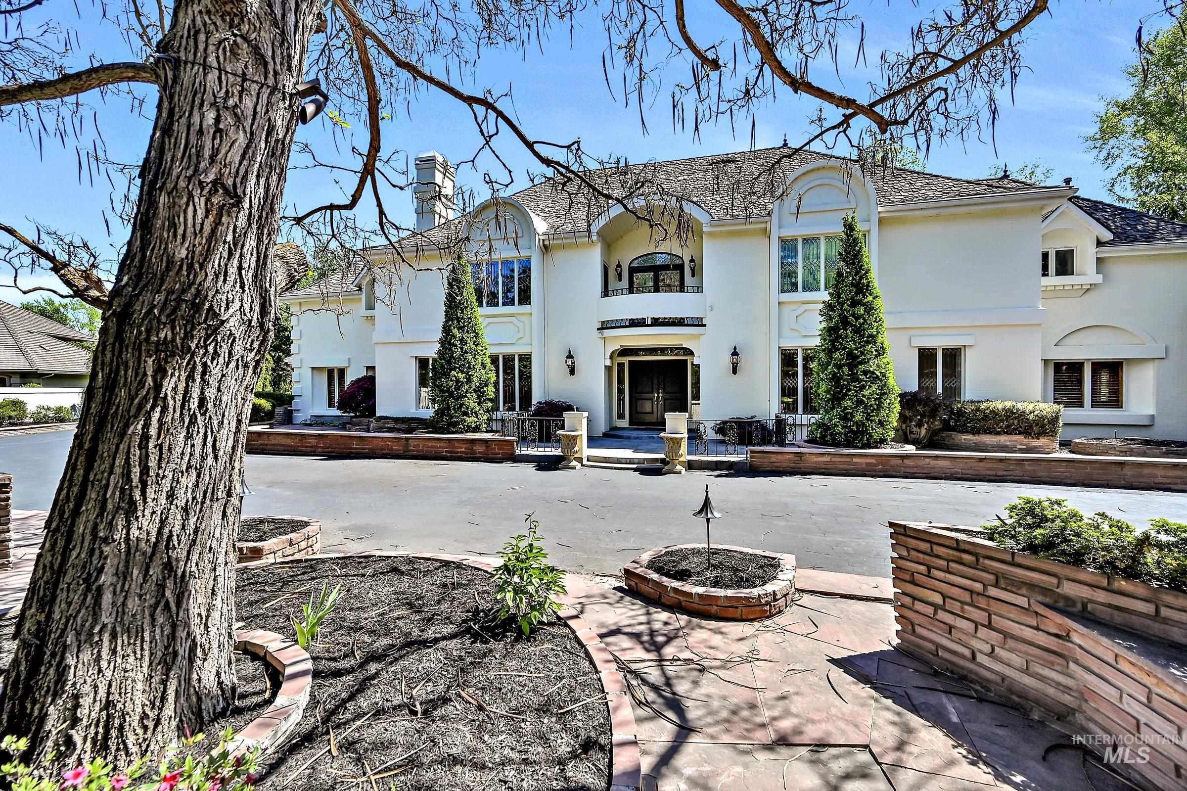 9400 W Pebble Brook Lane, Garden City, Idaho 83714, 4 Bedrooms, 3.5 Bathrooms, Residential For Sale, Price $2,200,000,MLS 98985525