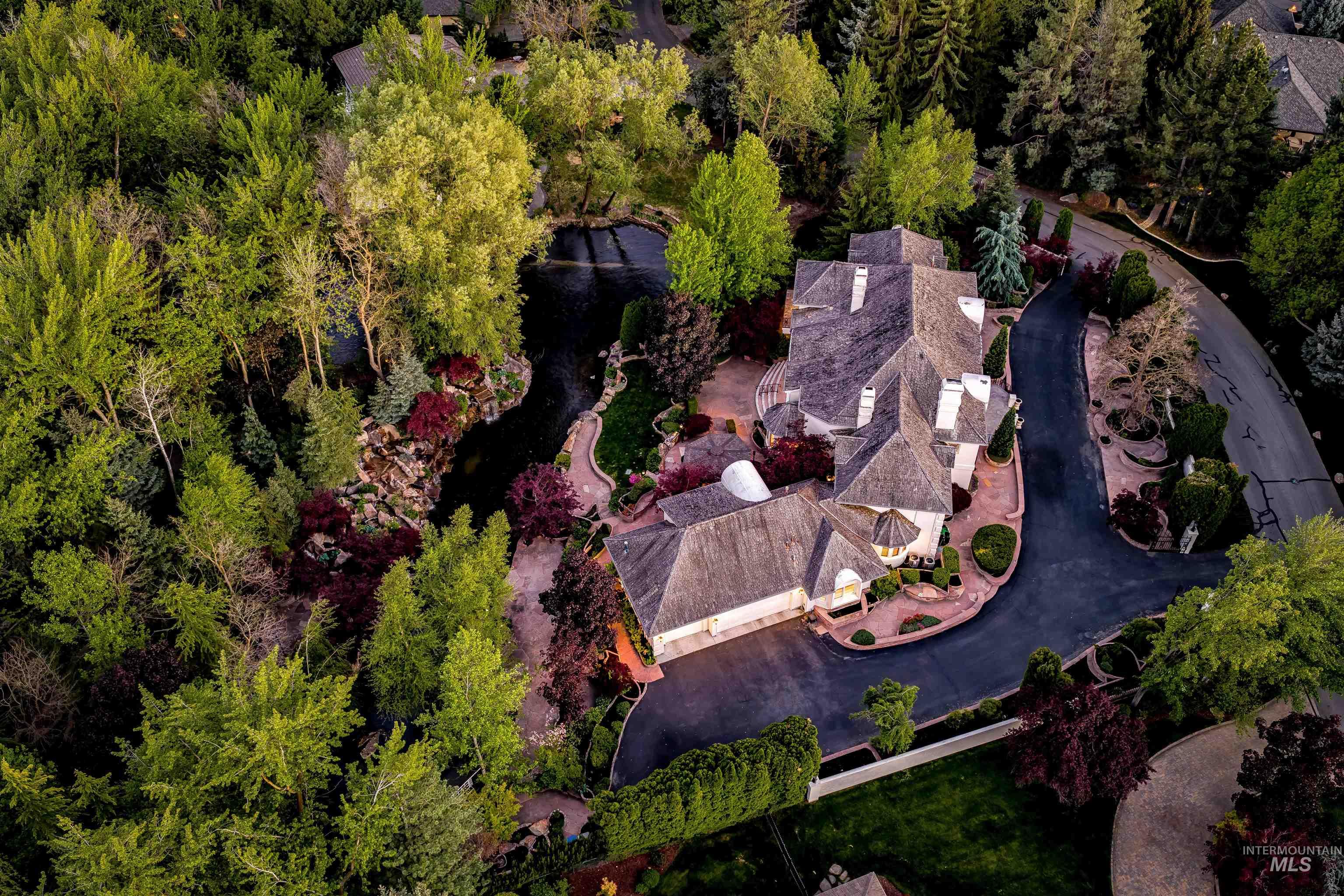 9400 W Pebble Brook Lane, Garden City, Idaho 83714, 4 Bedrooms, 3.5 Bathrooms, Residential For Sale, Price $2,200,000,MLS 98985525