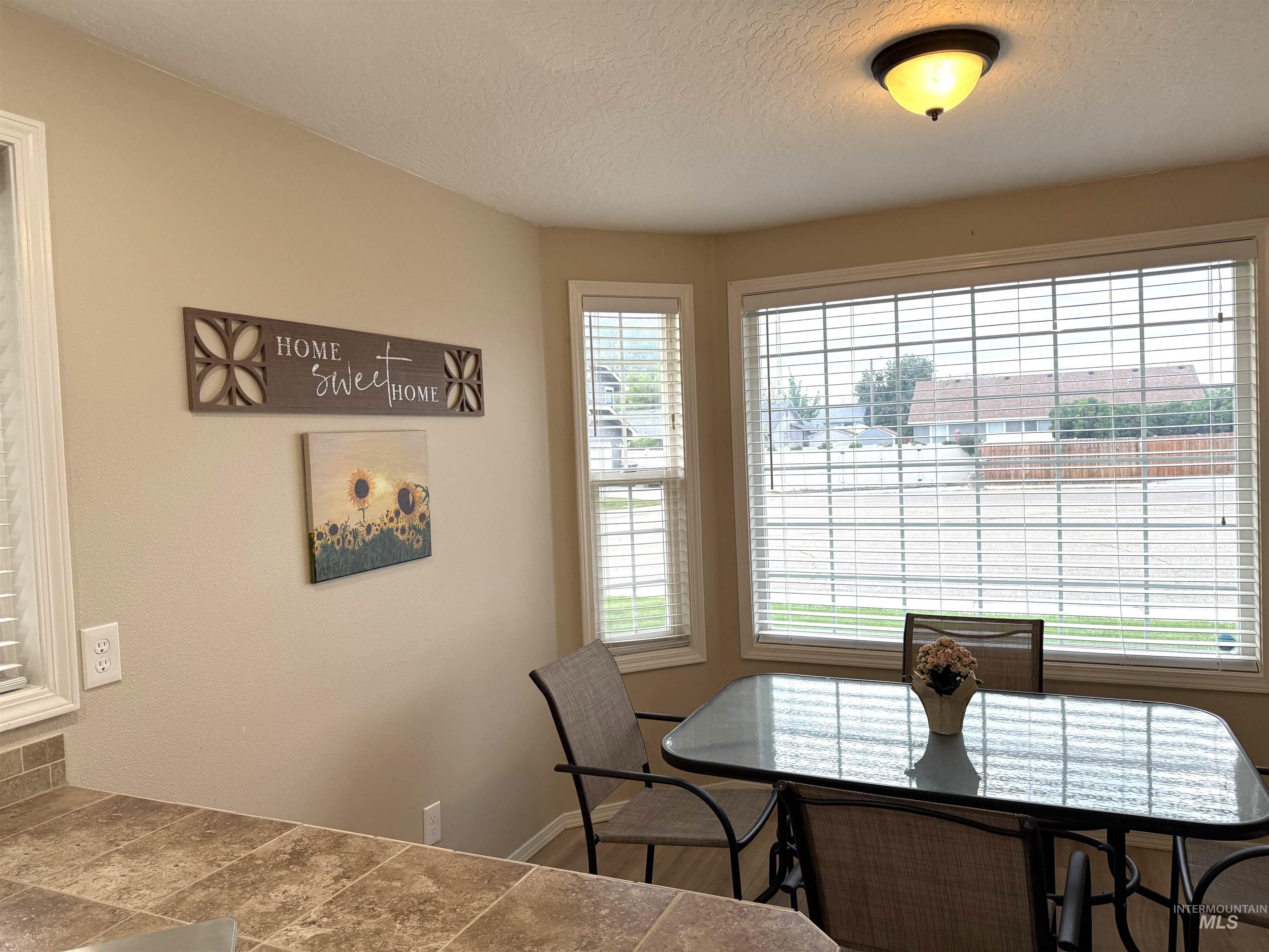 911 Sapphire Ct, Nampa, Idaho 83686, 3 Bedrooms, 2 Bathrooms, Residential For Sale, Price $363,999, 98985526
