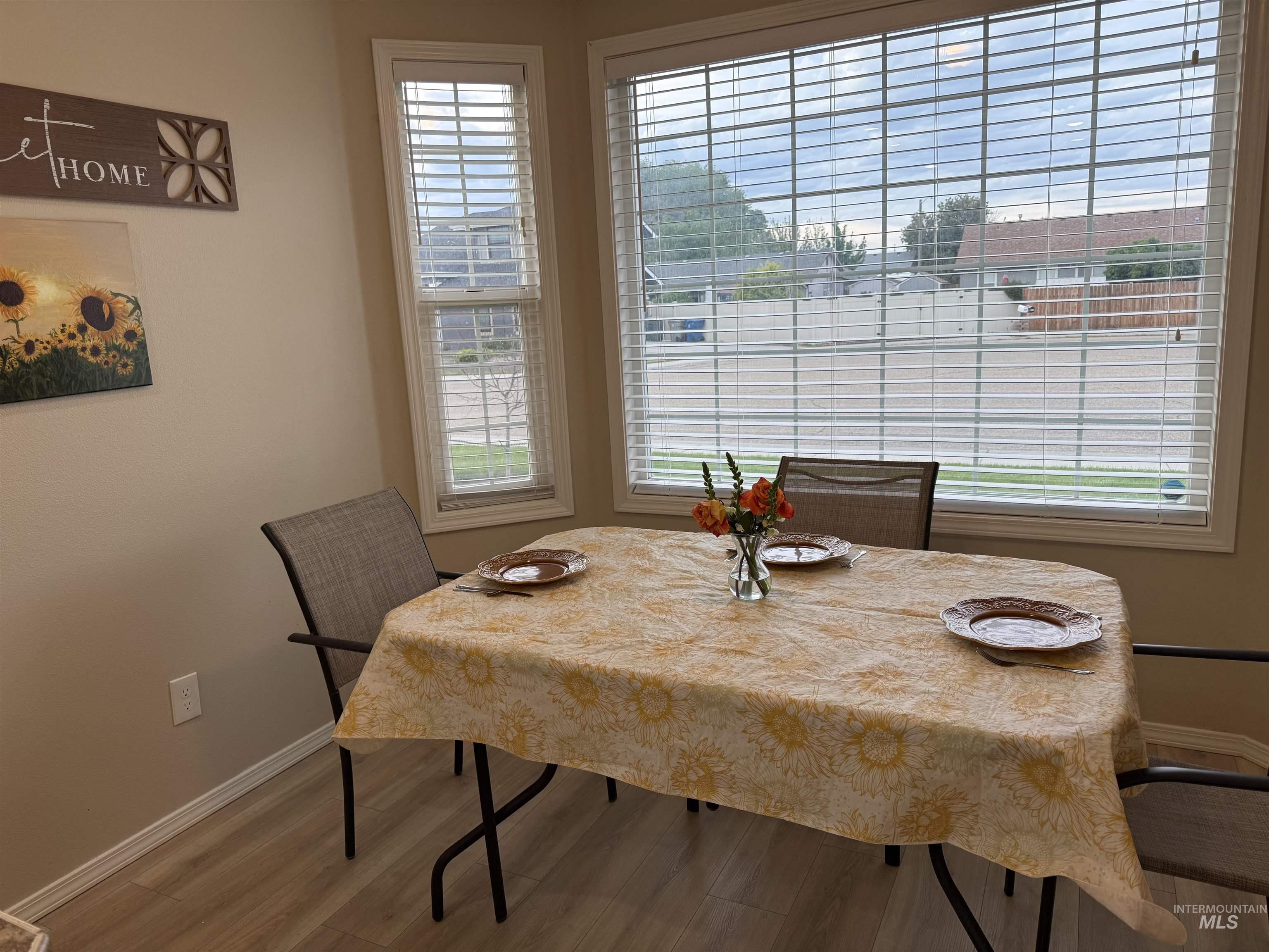 911 Sapphire Ct, Nampa, Idaho 83686, 3 Bedrooms, 2 Bathrooms, Residential For Sale, Price $363,999, 98985526