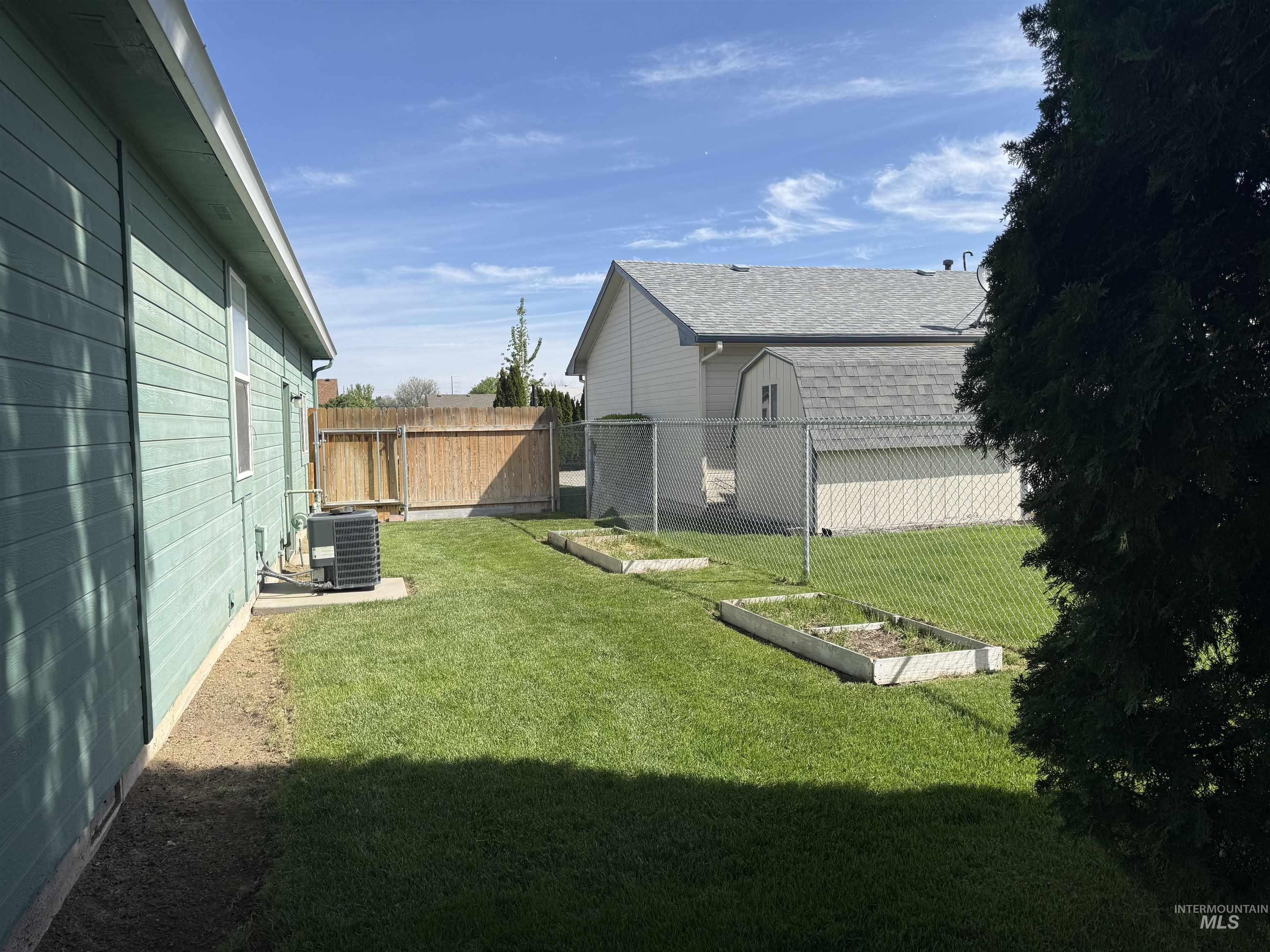 911 Sapphire Ct, Nampa, Idaho 83686, 3 Bedrooms, 2 Bathrooms, Residential For Sale, Price $363,999, 98985526