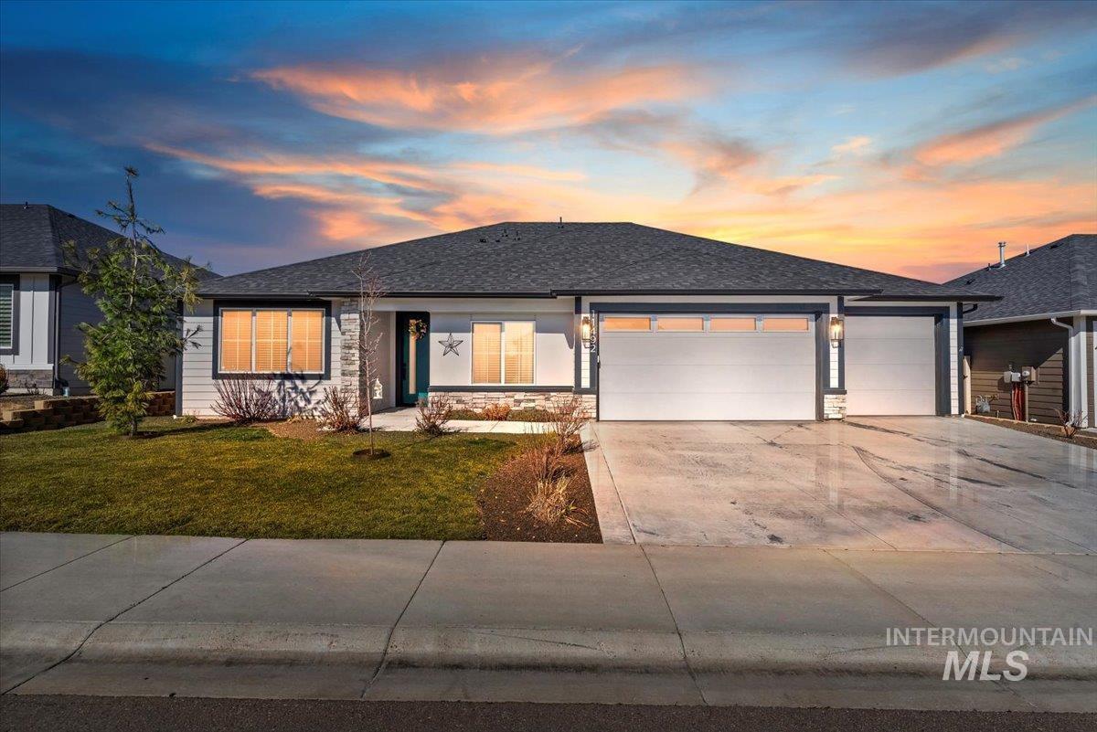 11492 W Gladiola Street, Star, Idaho 83669-6313, 3 Bedrooms, 2.5 Bathrooms, Residential For Sale, Price $614,756,MLS 98985531