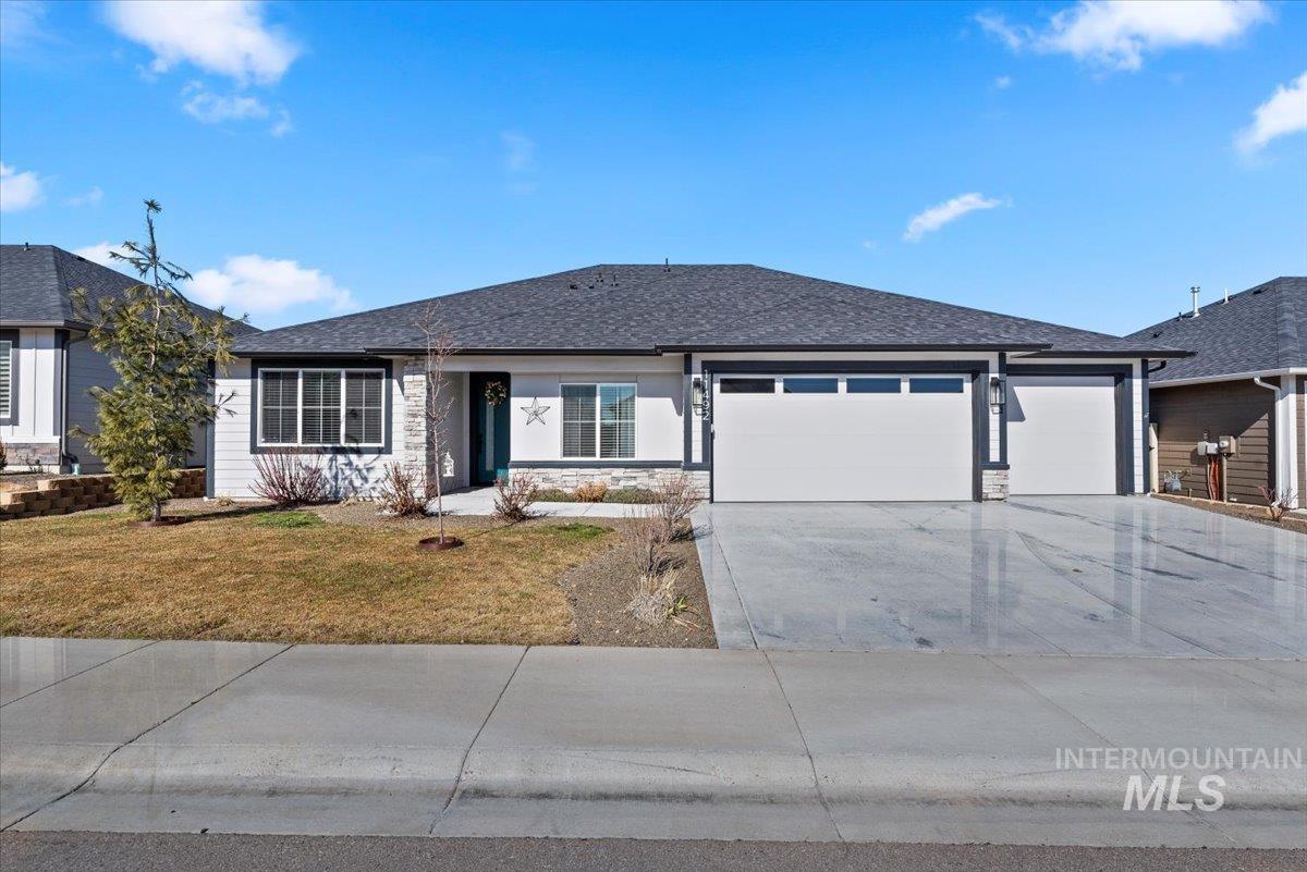 11492 W Gladiola Street, Star, Idaho 83669-6313, 3 Bedrooms, 2.5 Bathrooms, Residential For Sale, Price $614,756,MLS 98985531