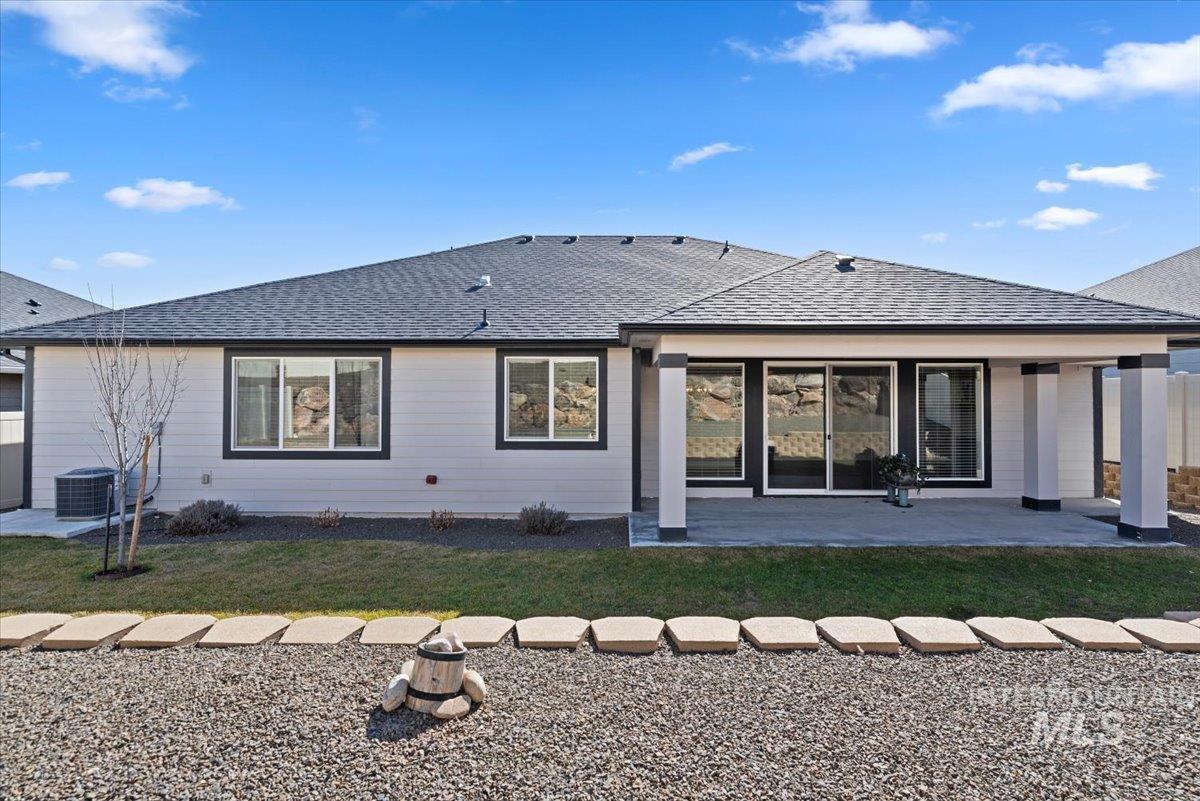 11492 W Gladiola Street, Star, Idaho 83669-6313, 3 Bedrooms, 2.5 Bathrooms, Residential For Sale, Price $614,756,MLS 98985531