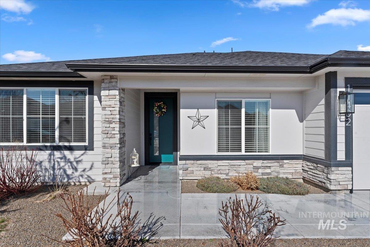 11492 W Gladiola Street, Star, Idaho 83669-6313, 3 Bedrooms, 2.5 Bathrooms, Residential For Sale, Price $614,756,MLS 98985531