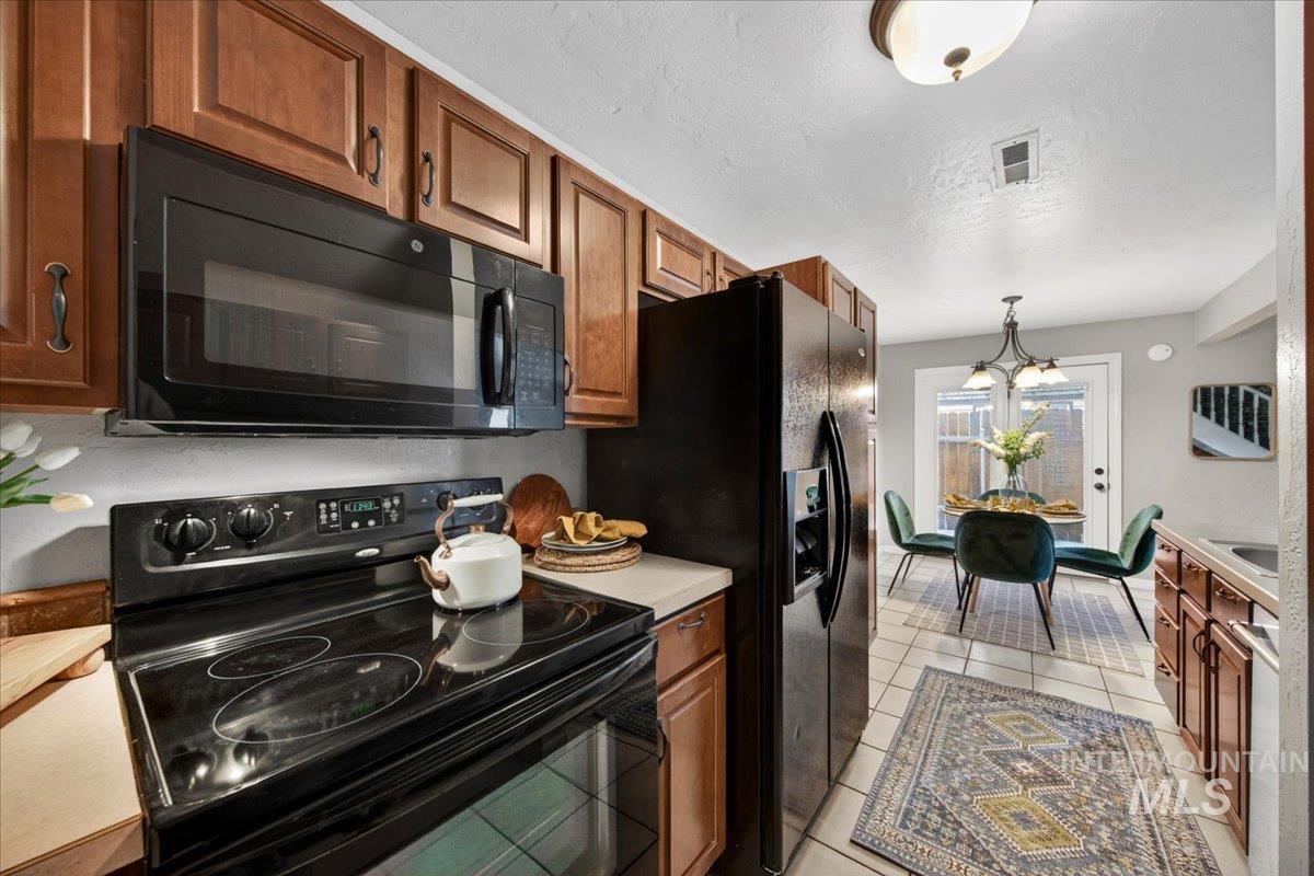 729 W Pennsylvania Ave, Boise, Idaho 83706, 2 Bedrooms, 1 Bathroom, Residential For Sale, Price $295,000,MLS 98985533
