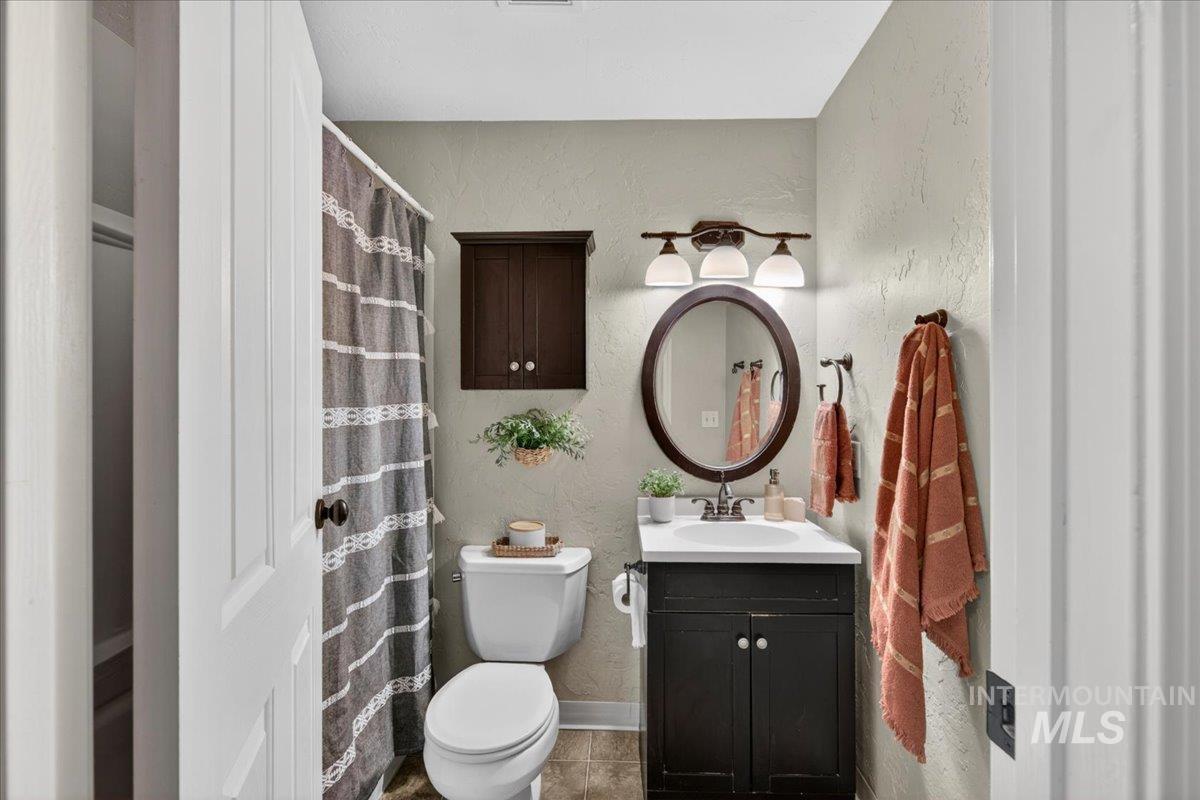 729 W Pennsylvania Ave, Boise, Idaho 83706, 2 Bedrooms, 1 Bathroom, Residential For Sale, Price $295,000,MLS 98985533