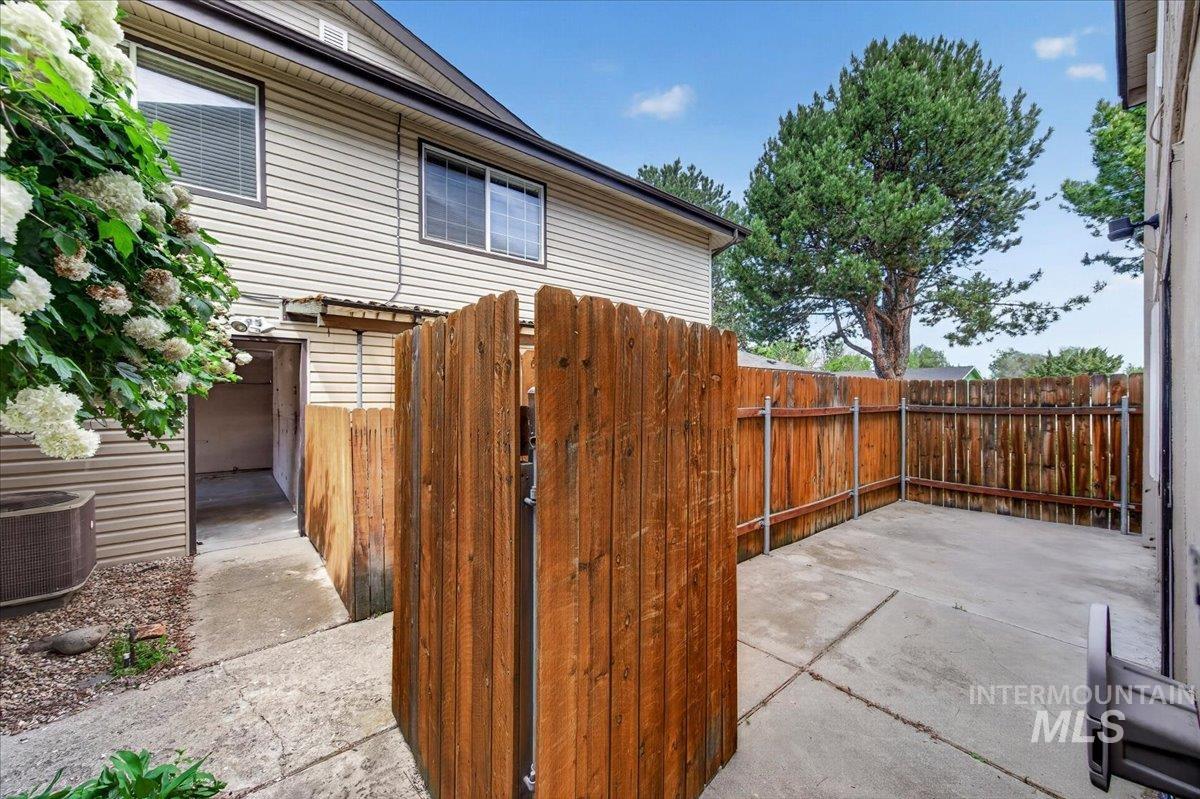 729 W Pennsylvania Ave, Boise, Idaho 83706, 2 Bedrooms, 1 Bathroom, Residential For Sale, Price $295,000,MLS 98985533