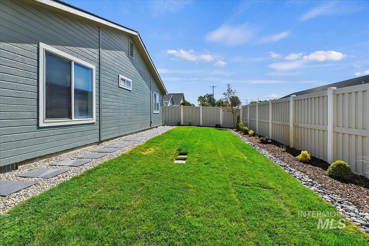 11545 W Tempe, Star, Idaho 83669, 3 Bedrooms, 2 Bathrooms, Residential For Sale, Price $399,999, 98985535