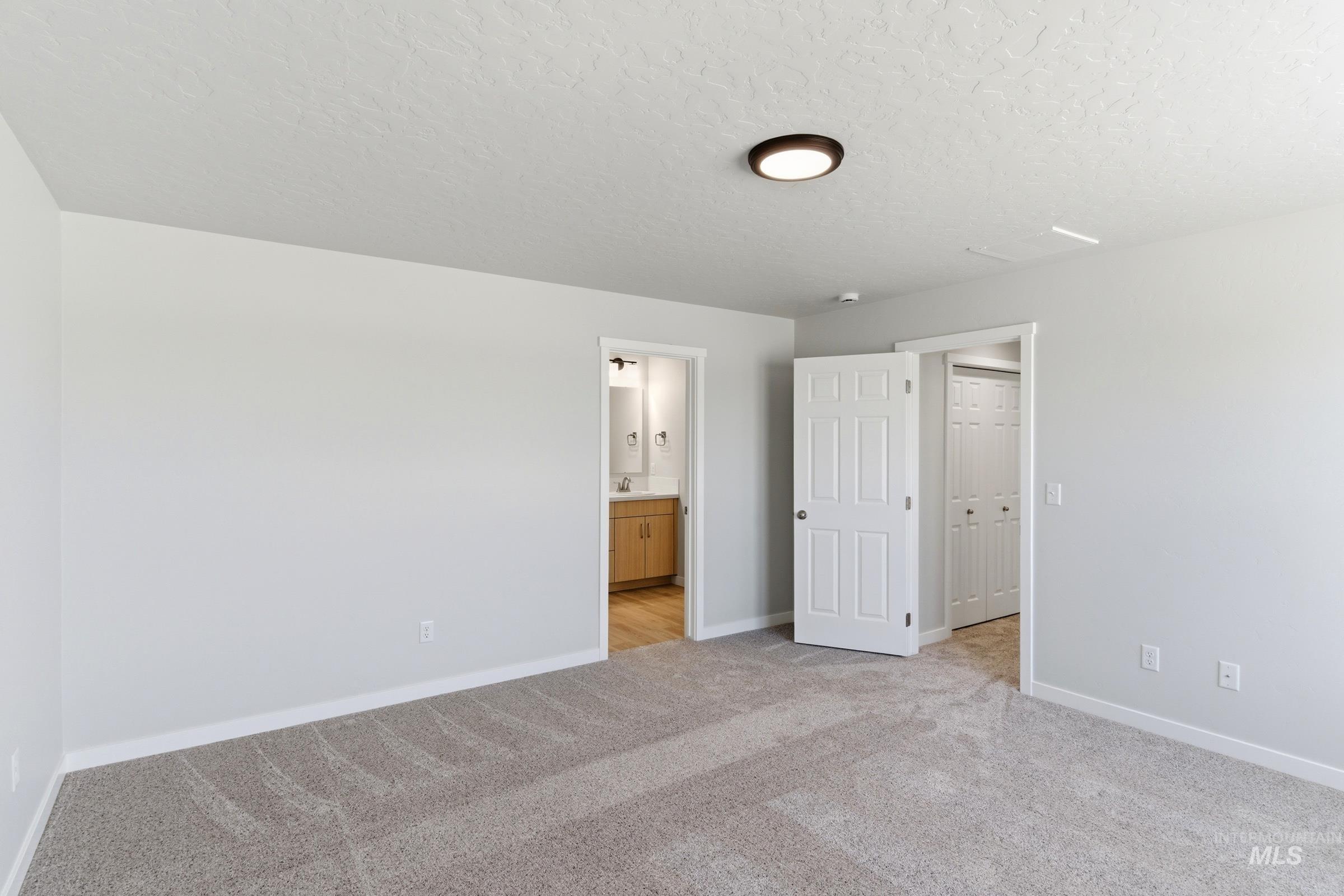 13721 Redway Ct, Caldwell, Idaho 83607, 3 Bedrooms, 2.5 Bathrooms, Residential For Sale, Price $447,990, 98985537