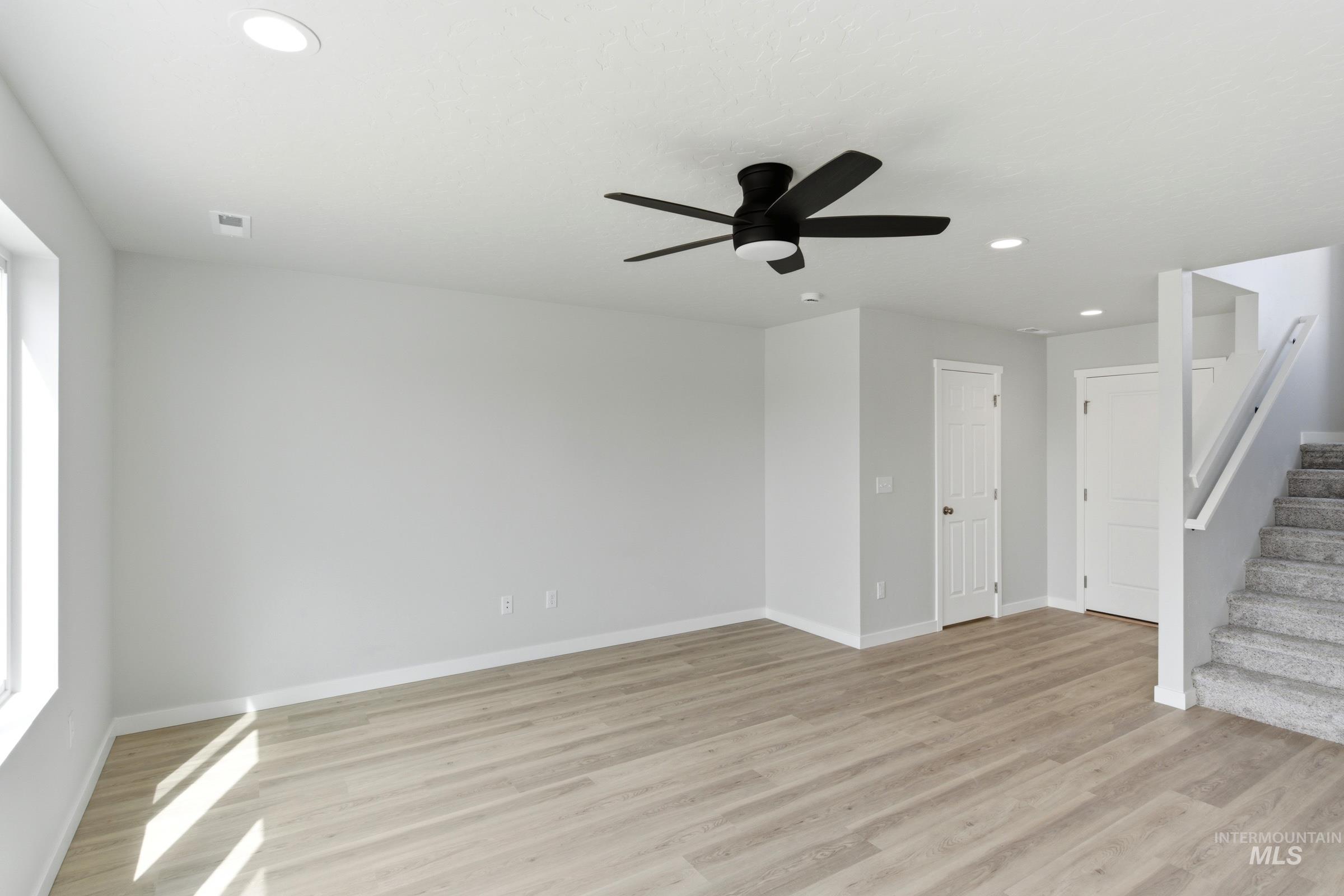 13721 Redway Ct, Caldwell, Idaho 83607, 3 Bedrooms, 2.5 Bathrooms, Residential For Sale, Price $447,990, 98985537