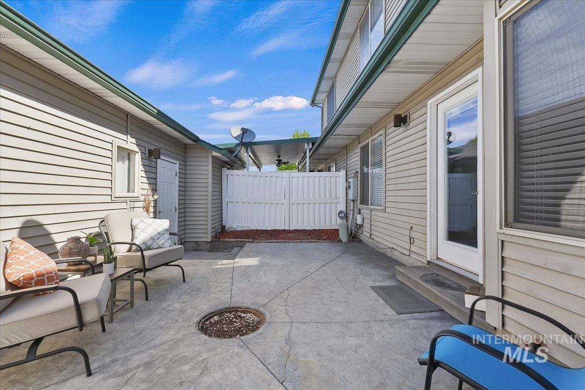 4071 N Bayou Lane, Boise, Idaho 83703, 3 Bedrooms, 2.5 Bathrooms, Residential For Sale, Price $489,000, 98985538