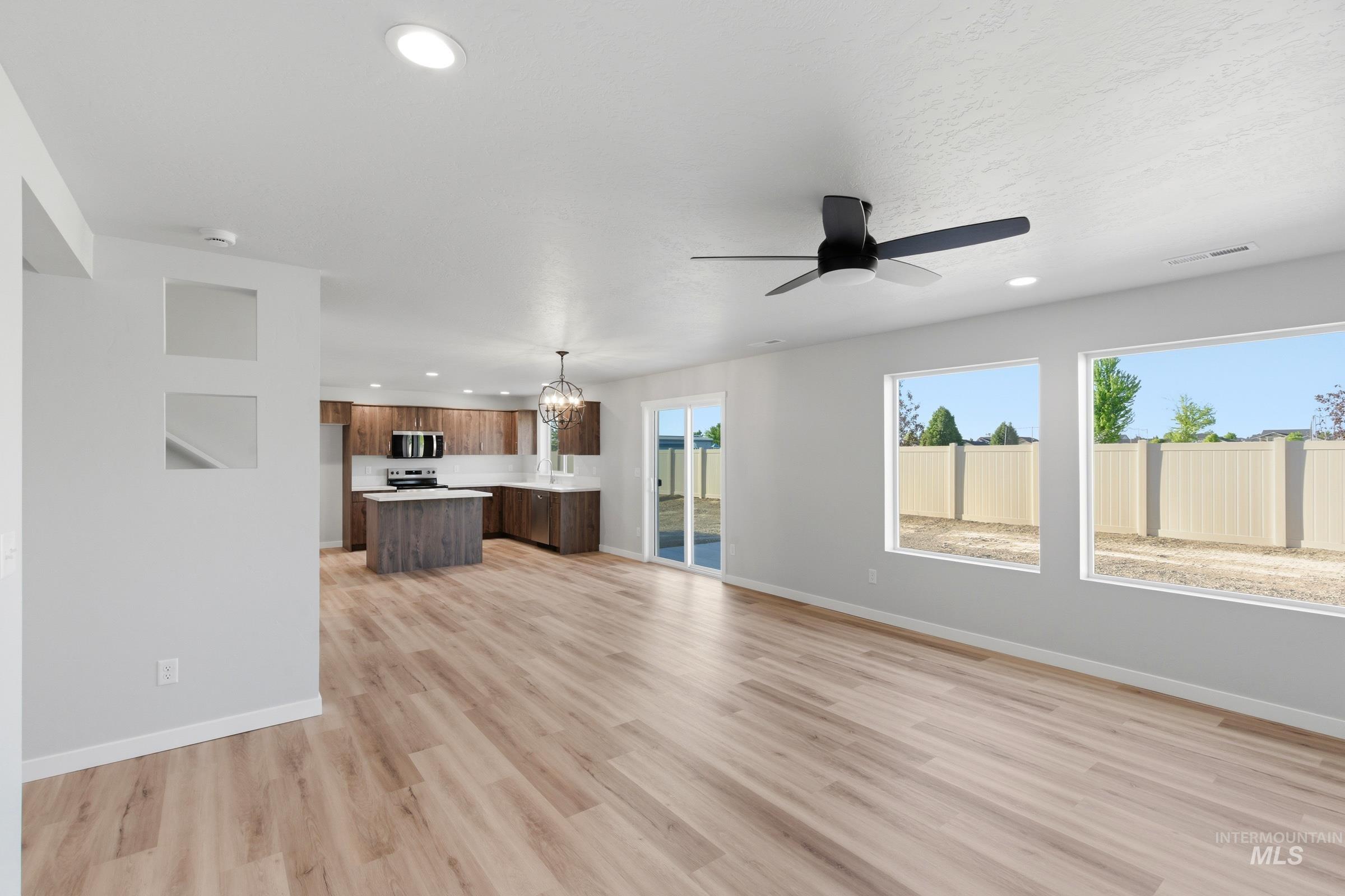 13709 Redway Ct, Caldwell, Idaho 83607, 4 Bedrooms, 2.5 Bathrooms, Residential For Sale, Price $462,990, 98985539