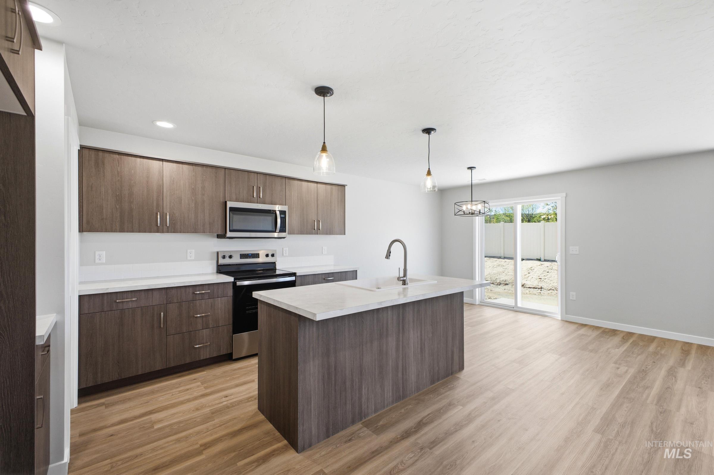 25 S Sweetgrass Pl, Nampa, Idaho 83651, 3 Bedrooms, 2.5 Bathrooms, Residential For Sale, Price $405,990, 98985540