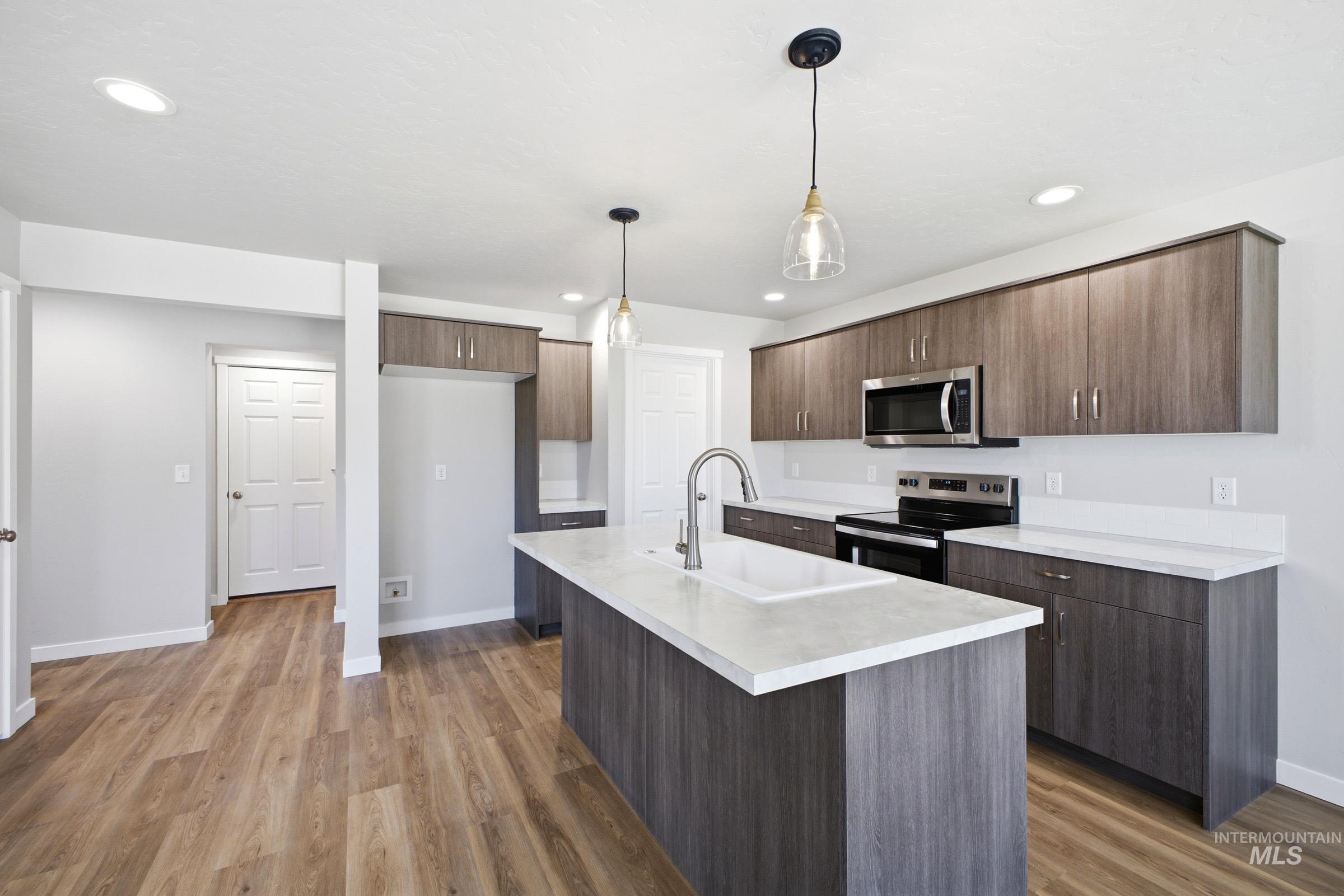 25 S Sweetgrass Pl, Nampa, Idaho 83651, 3 Bedrooms, 2.5 Bathrooms, Residential For Sale, Price $405,990, 98985540