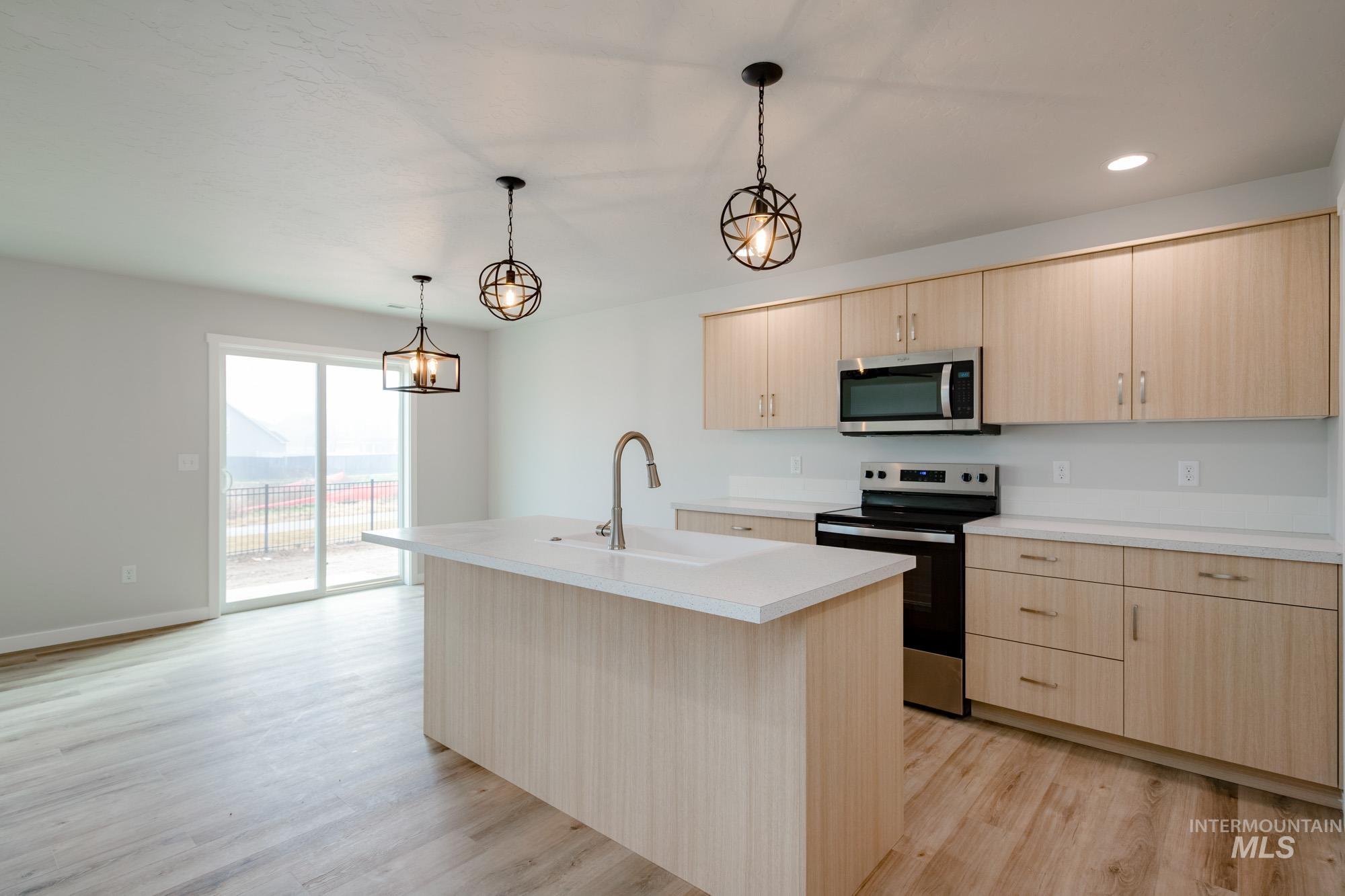 2374 W Fallon Lp, Nampa, Idaho 83651, 3 Bedrooms, 2.5 Bathrooms, Residential For Sale, Price $406,990, 98985542