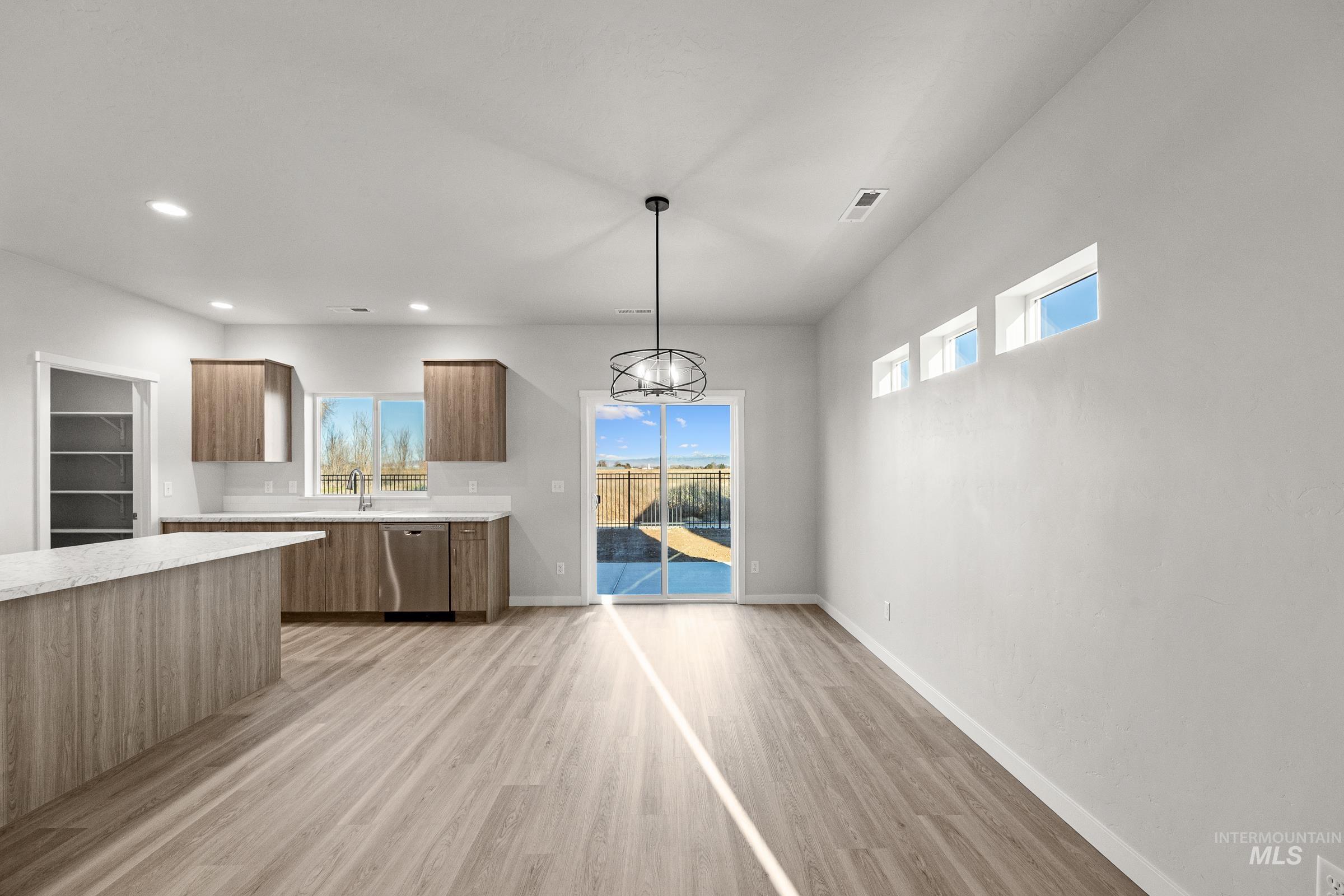 2519 W Fallon Lp, Nampa, Idaho 83651, 3 Bedrooms, 2.5 Bathrooms, Residential For Sale, Price $434,990, 98985544