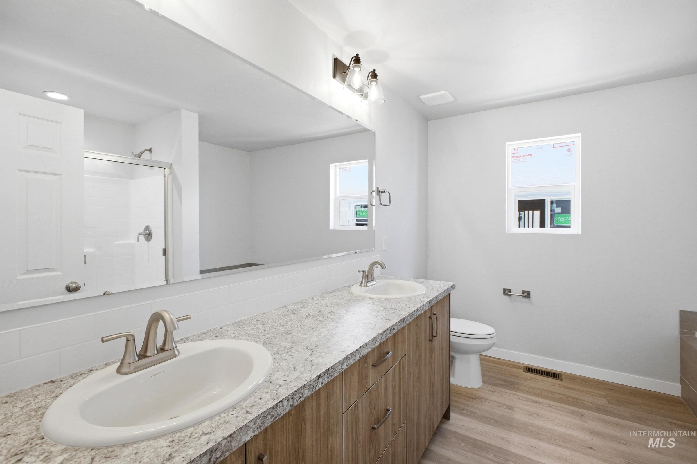 2519 W Fallon Lp, Nampa, Idaho 83651, 3 Bedrooms, 2.5 Bathrooms, Residential For Sale, Price $429,990, 98985544