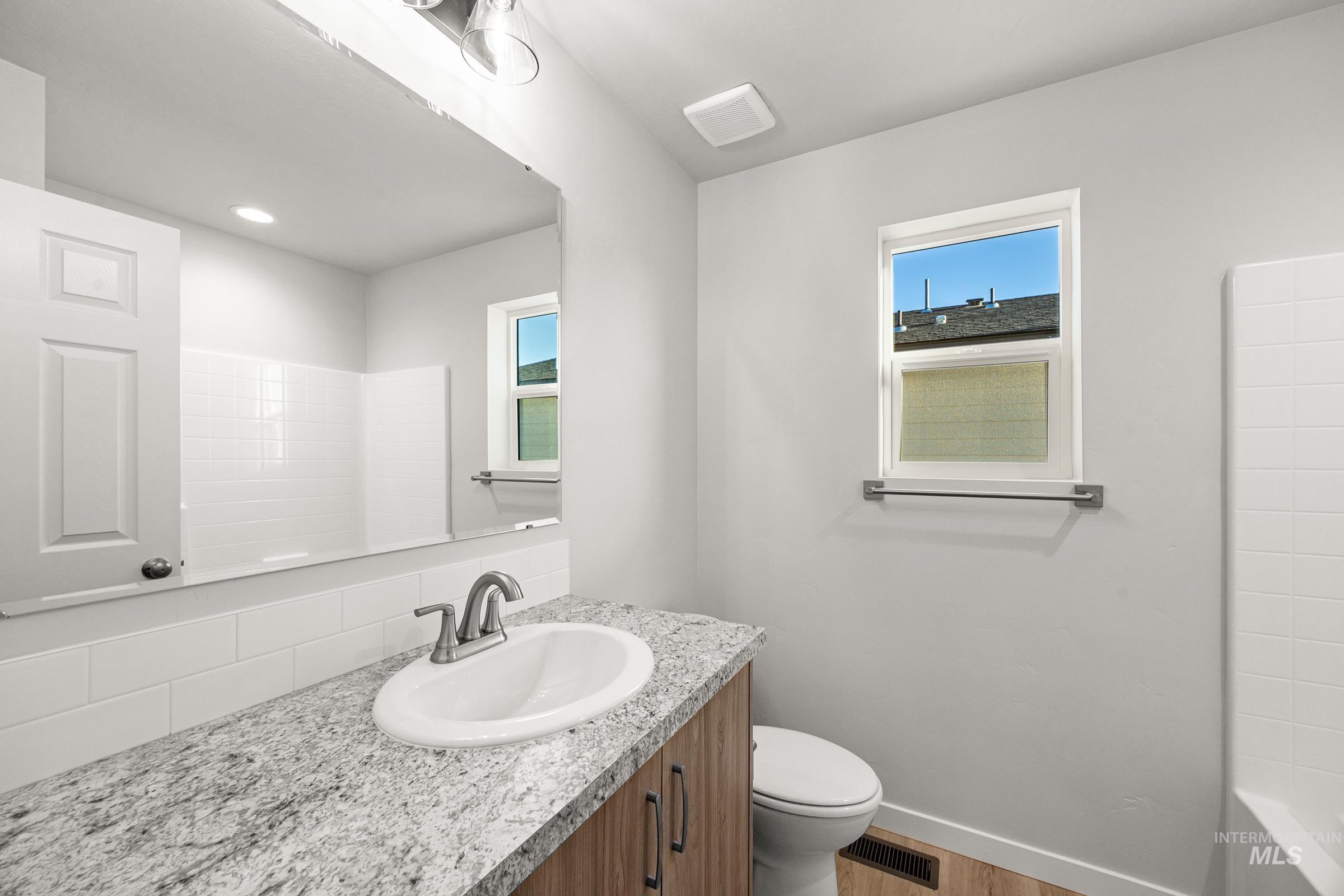 2519 W Fallon Lp, Nampa, Idaho 83651, 3 Bedrooms, 2.5 Bathrooms, Residential For Sale, Price $434,990, 98985544