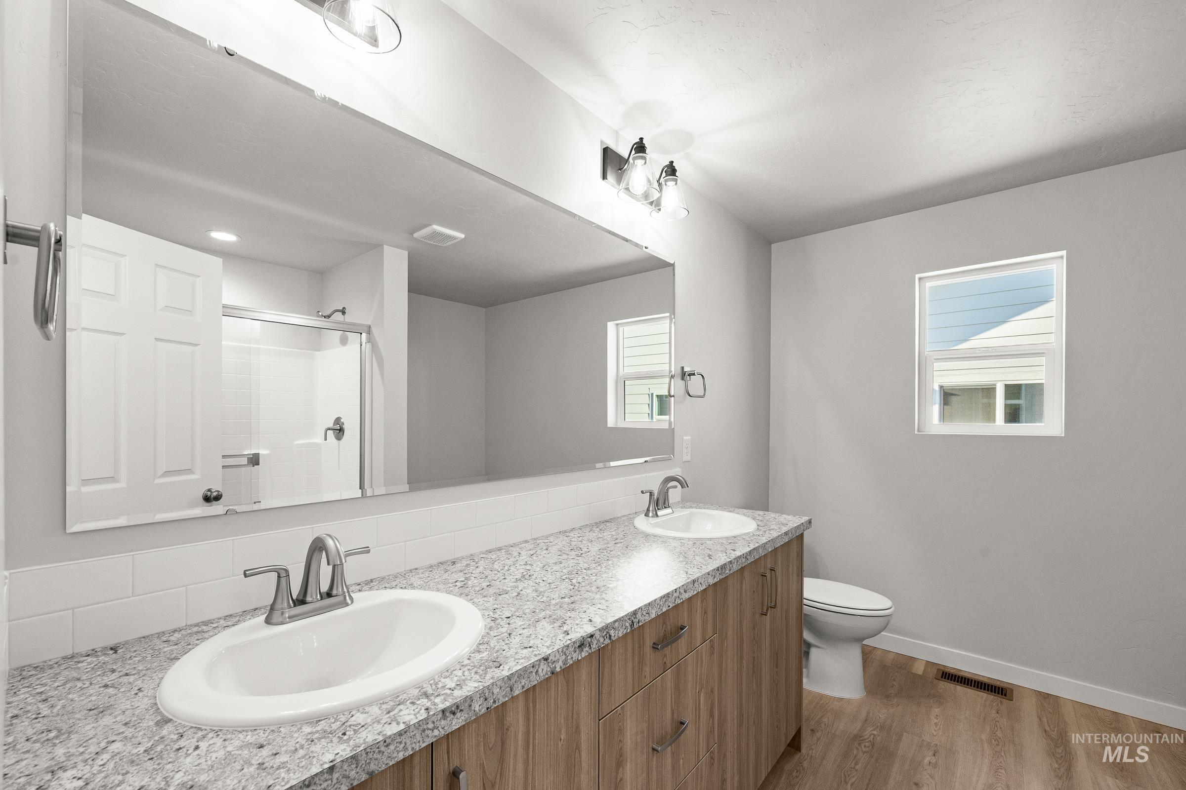2519 W Fallon Lp, Nampa, Idaho 83651, 3 Bedrooms, 2.5 Bathrooms, Residential For Sale, Price $434,990, 98985544