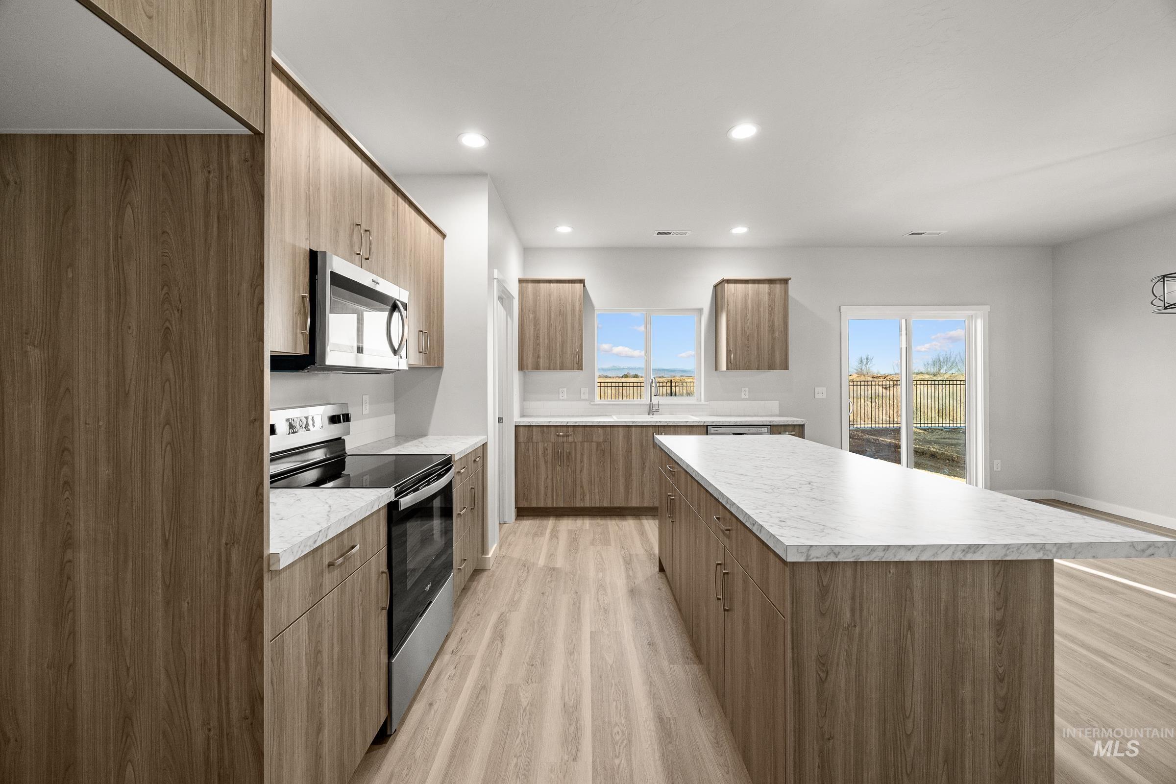 2519 W Fallon Lp, Nampa, Idaho 83651, 3 Bedrooms, 2.5 Bathrooms, Residential For Sale, Price $434,990, 98985544
