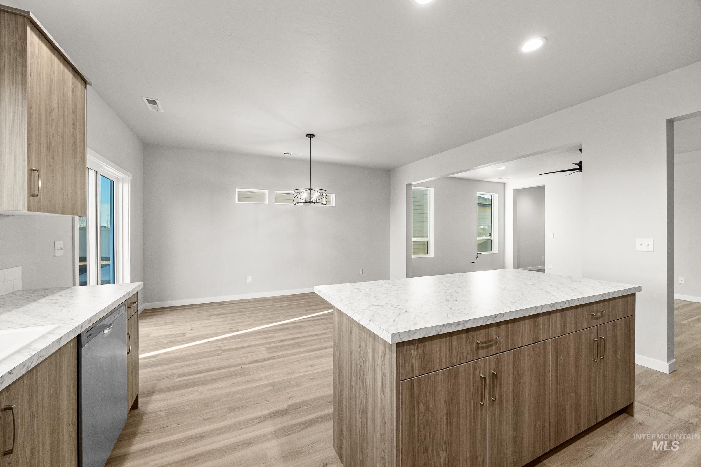 2519 W Fallon Lp, Nampa, Idaho 83651, 3 Bedrooms, 2.5 Bathrooms, Residential For Sale, Price $434,990, 98985544